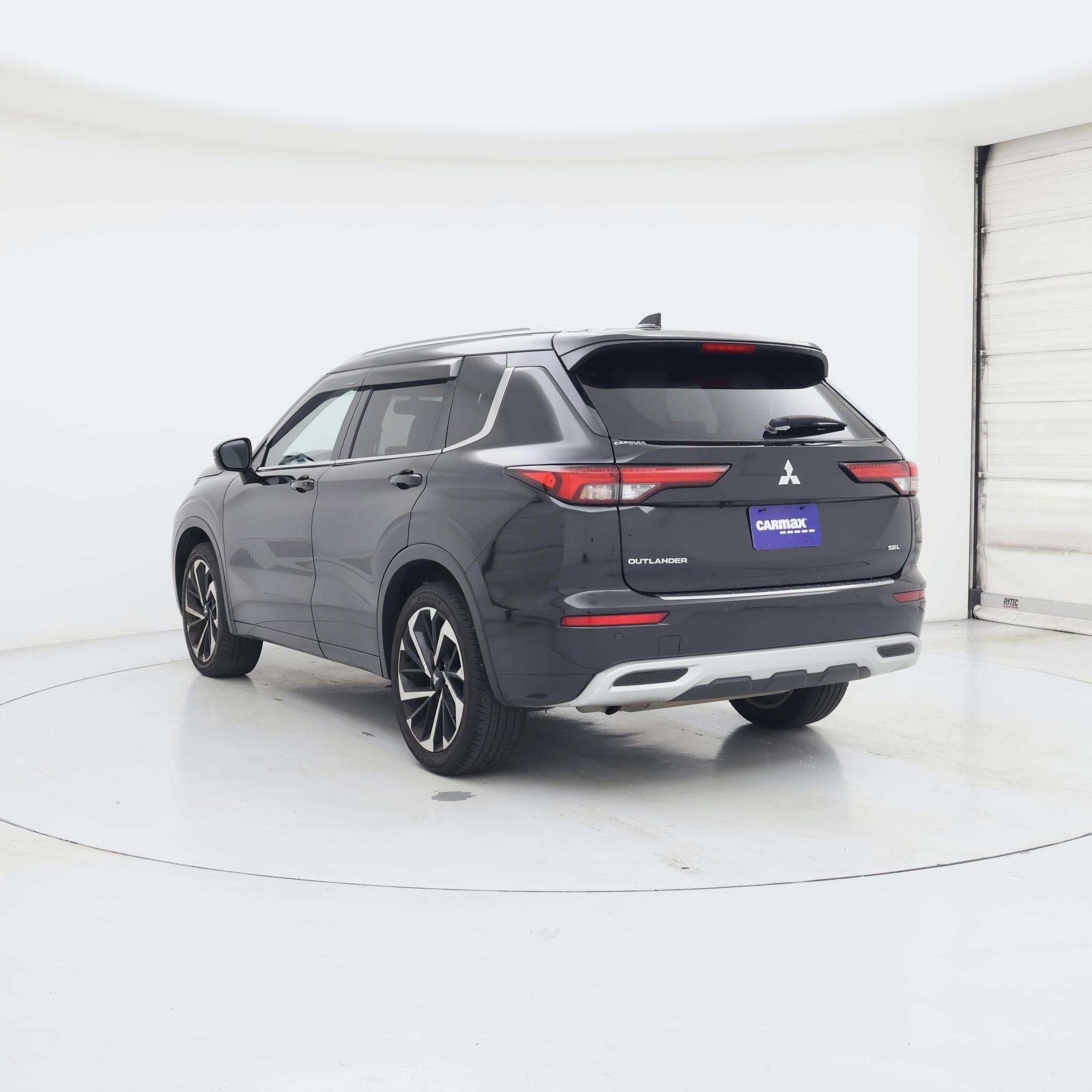 Thumbnail: 2024 Mitsubishi Outlander - 2