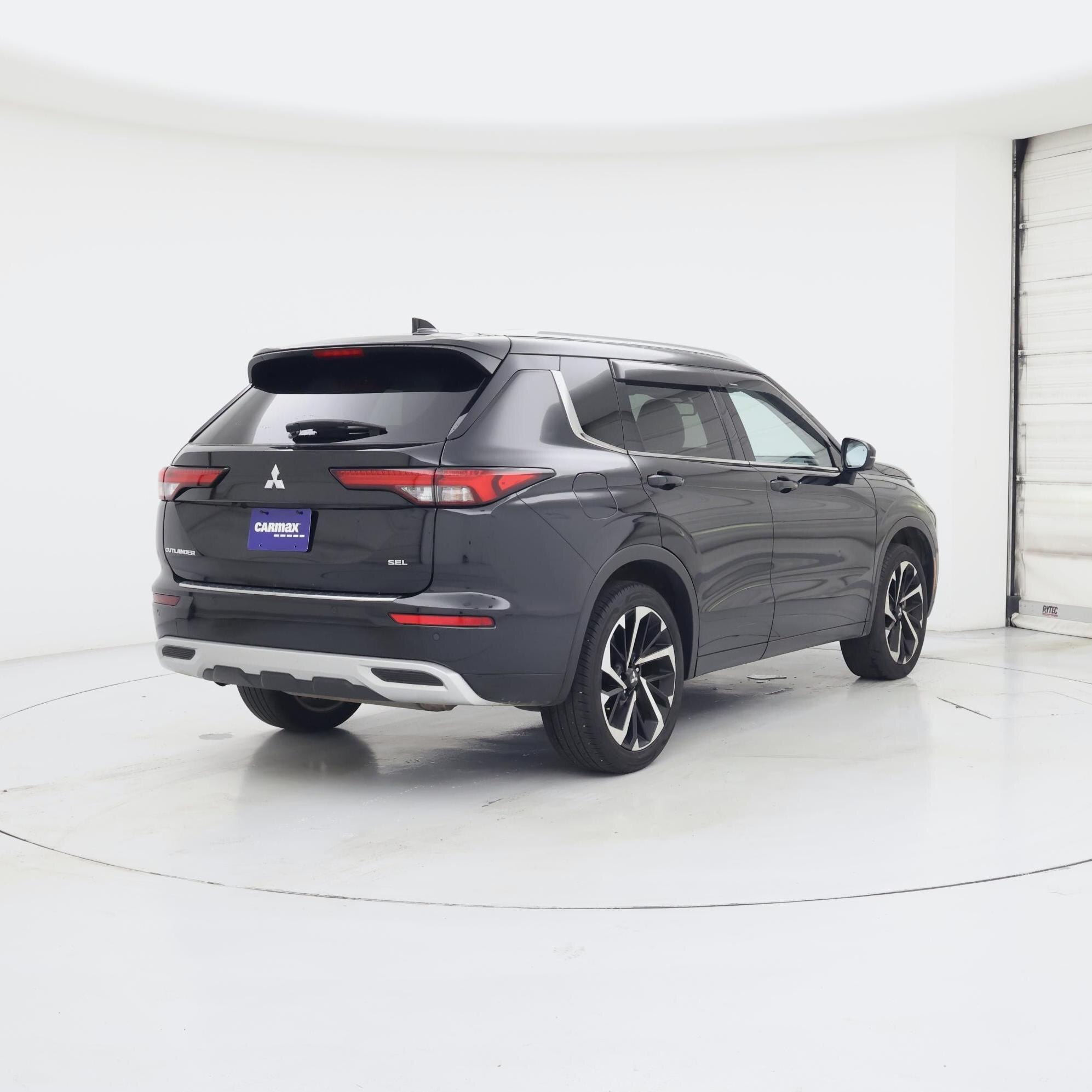 Thumbnail: 2024 Mitsubishi Outlander - 8