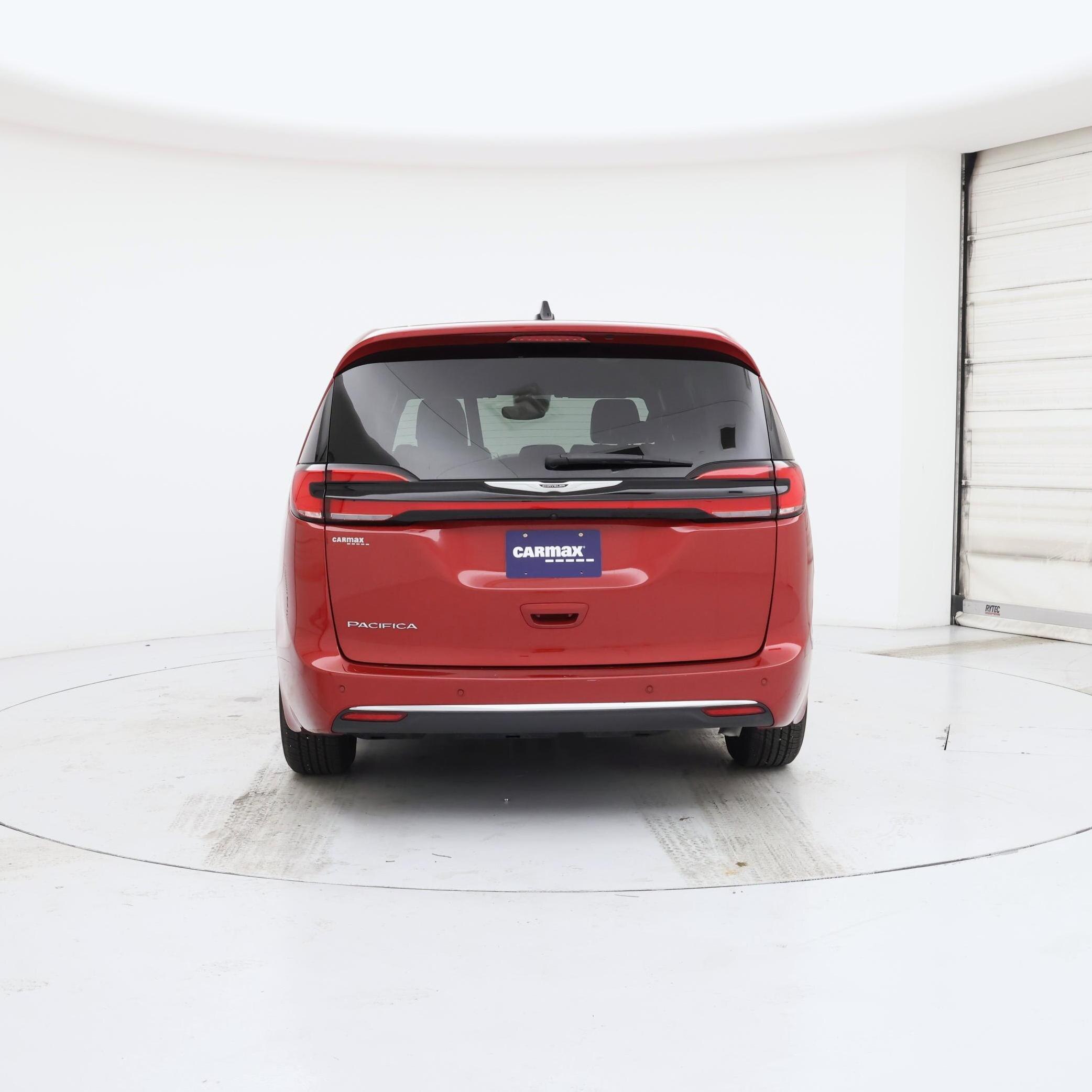 Thumbnail: 2025 Chrysler Pacifica - 6