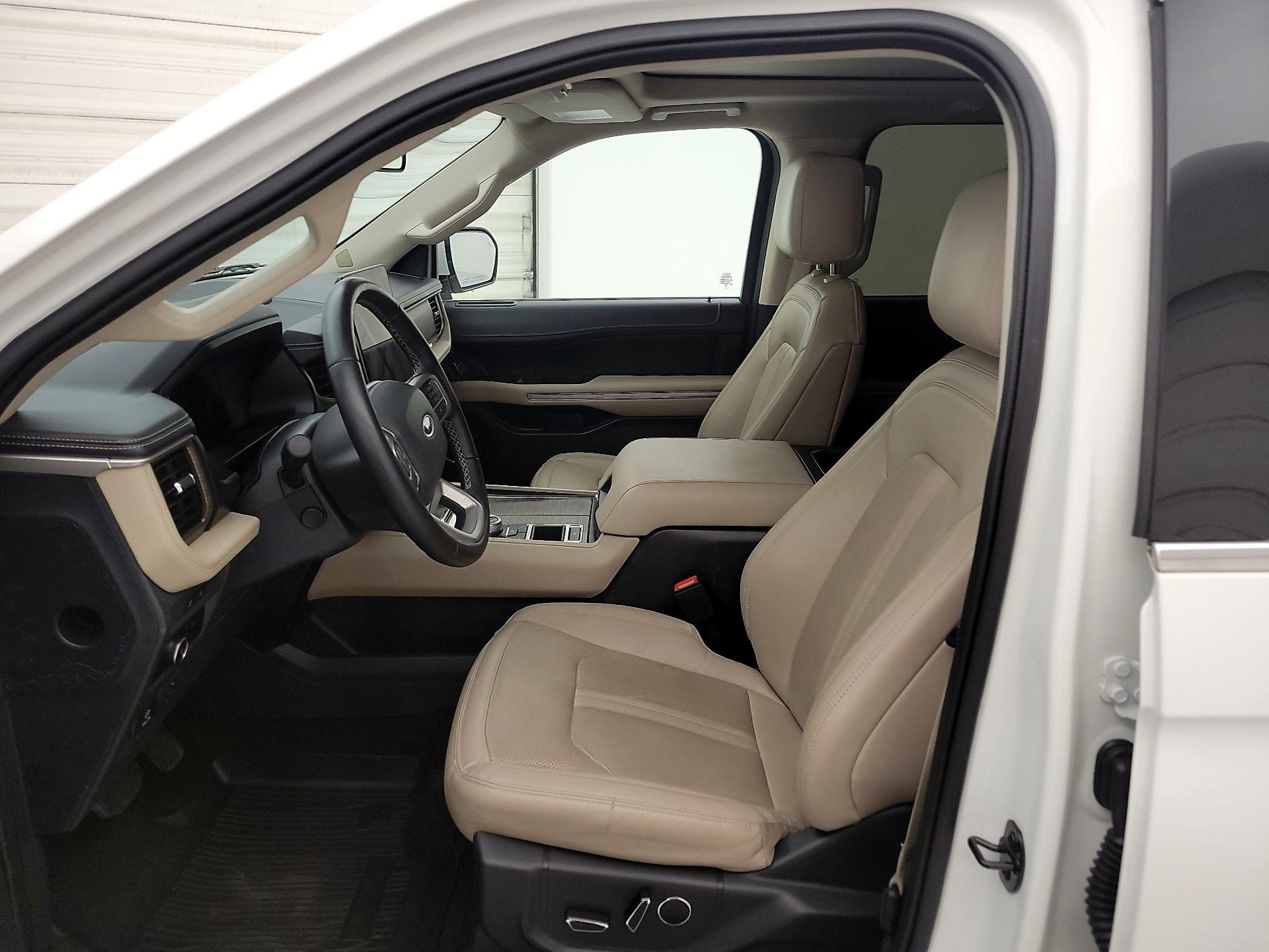 Thumbnail: 2023 Ford Expedition - 11