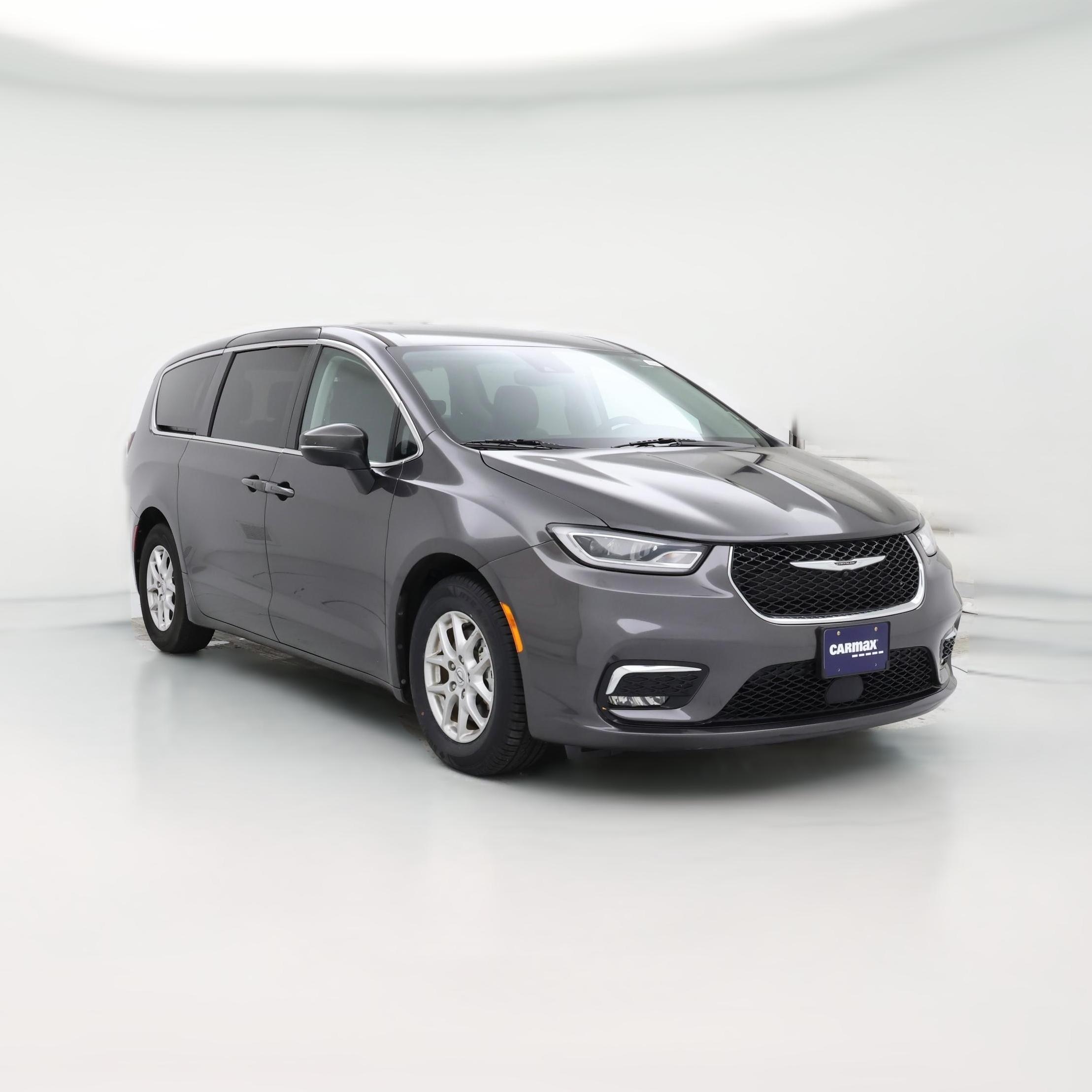 Thumbnail: 2023 Chrysler Pacifica - 1