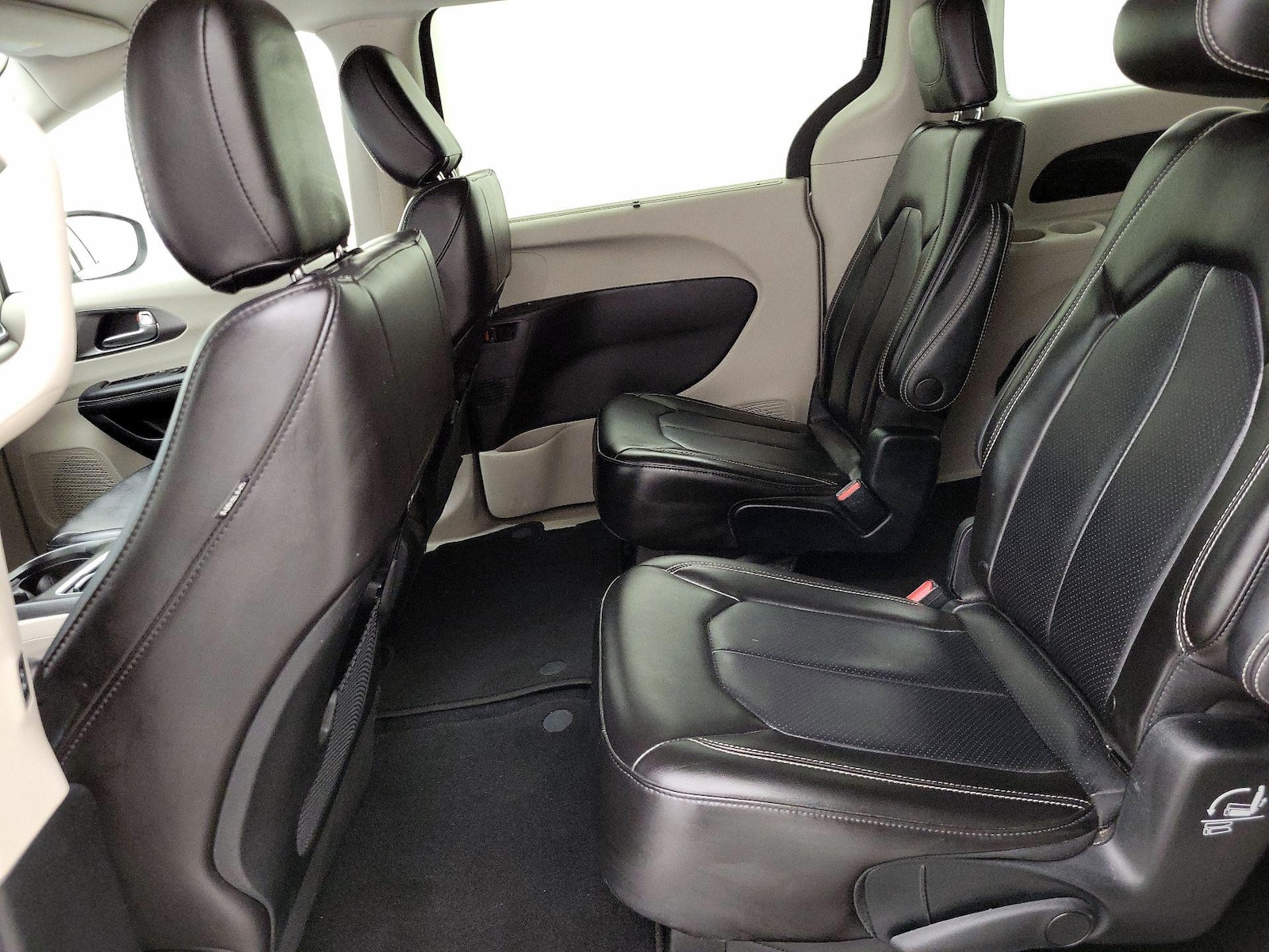 2023 Chrysler Pacifica Touring L - Photo 20