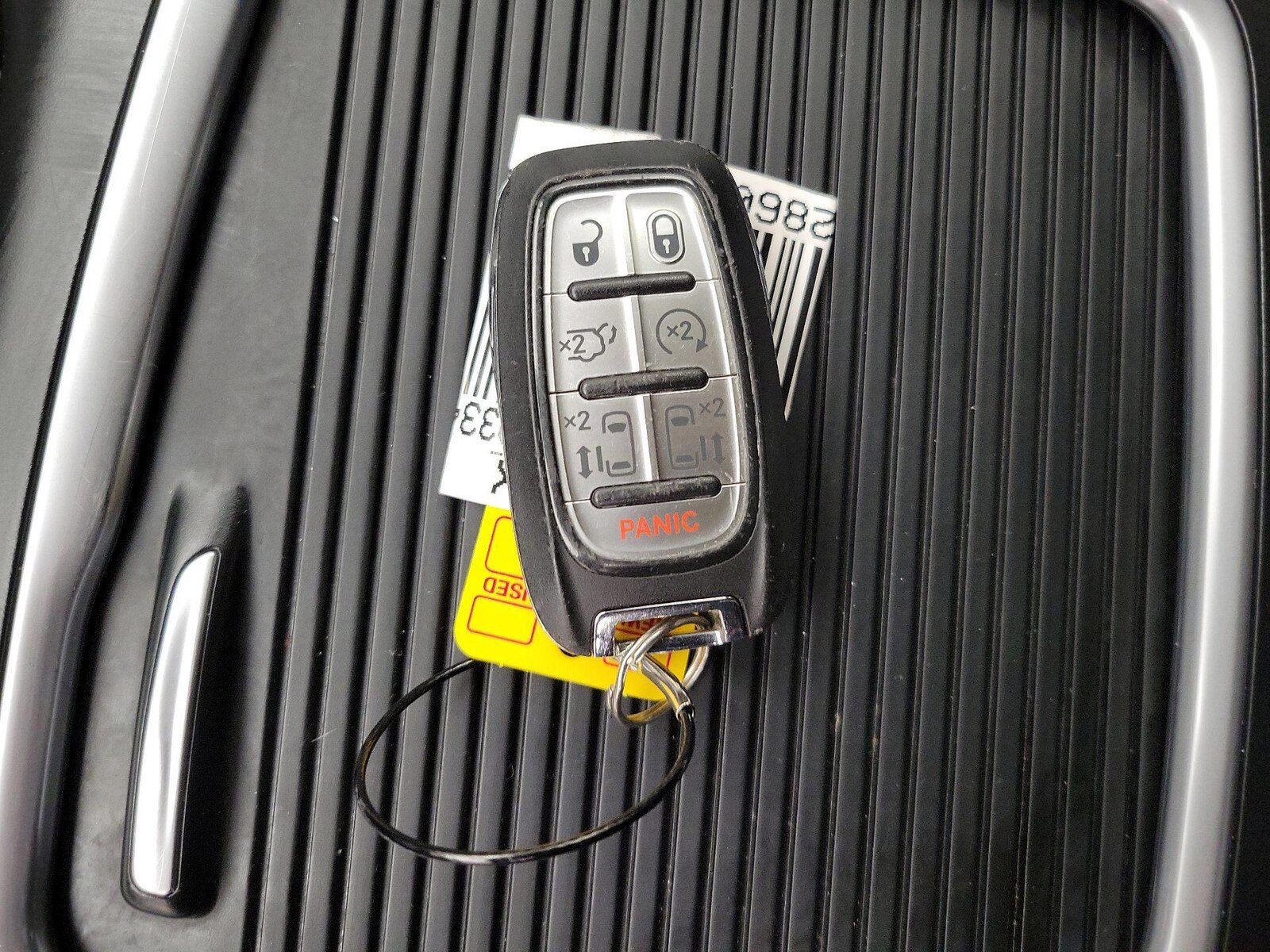2023 Chrysler Pacifica Touring L - Photo 24