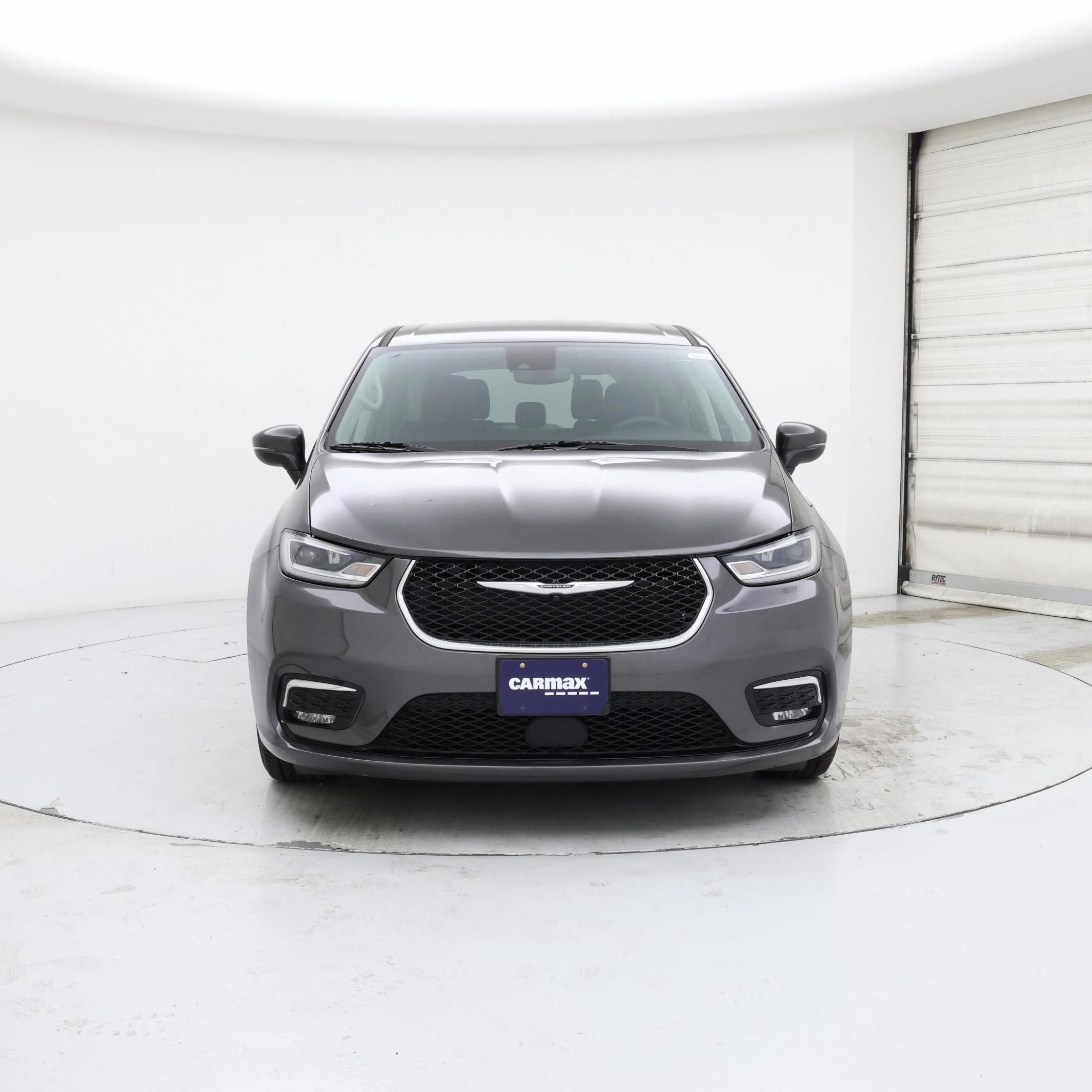 Thumbnail: 2023 Chrysler Pacifica - 5