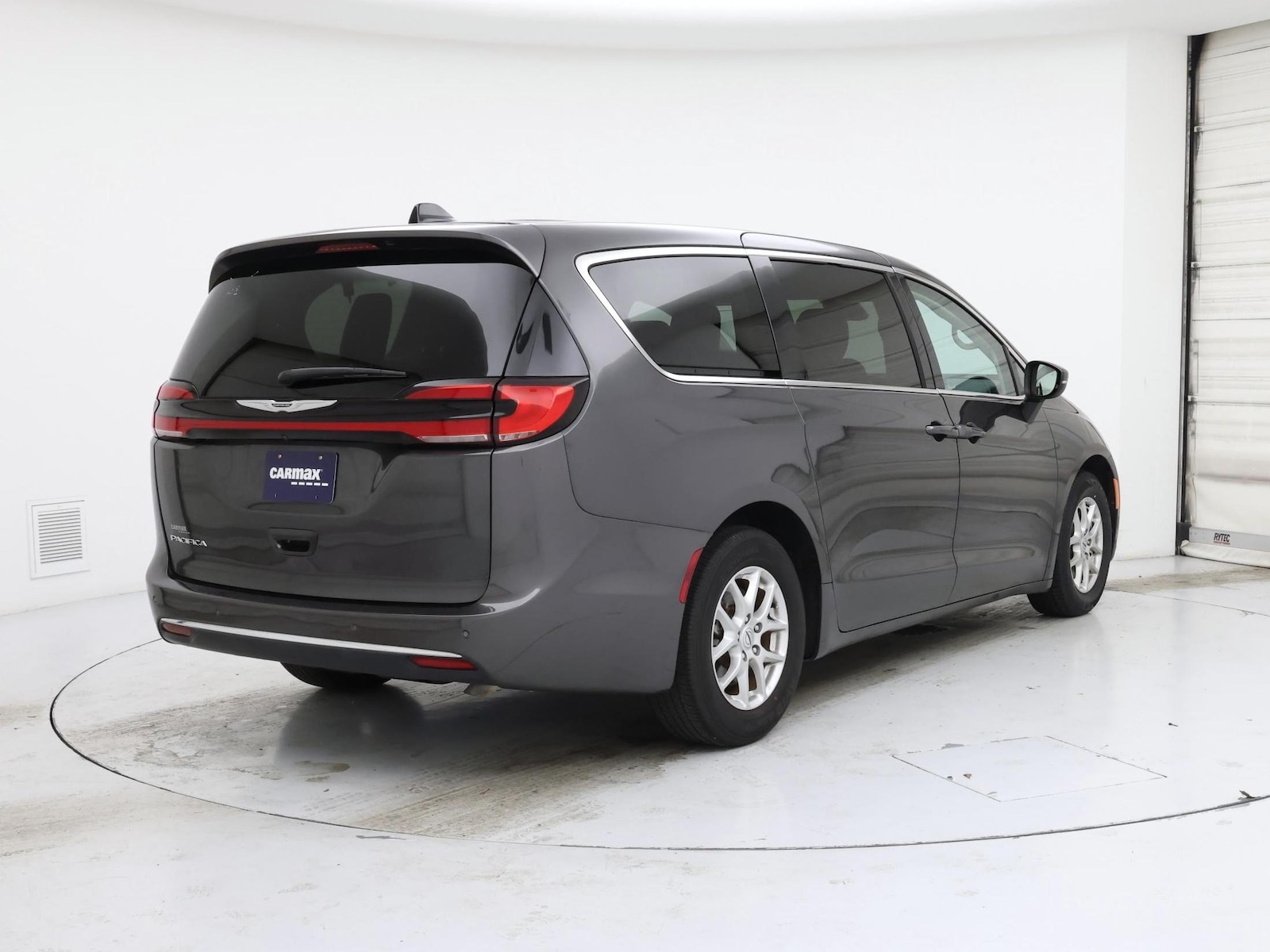 2023 Chrysler Pacifica Touring L - Photo 9