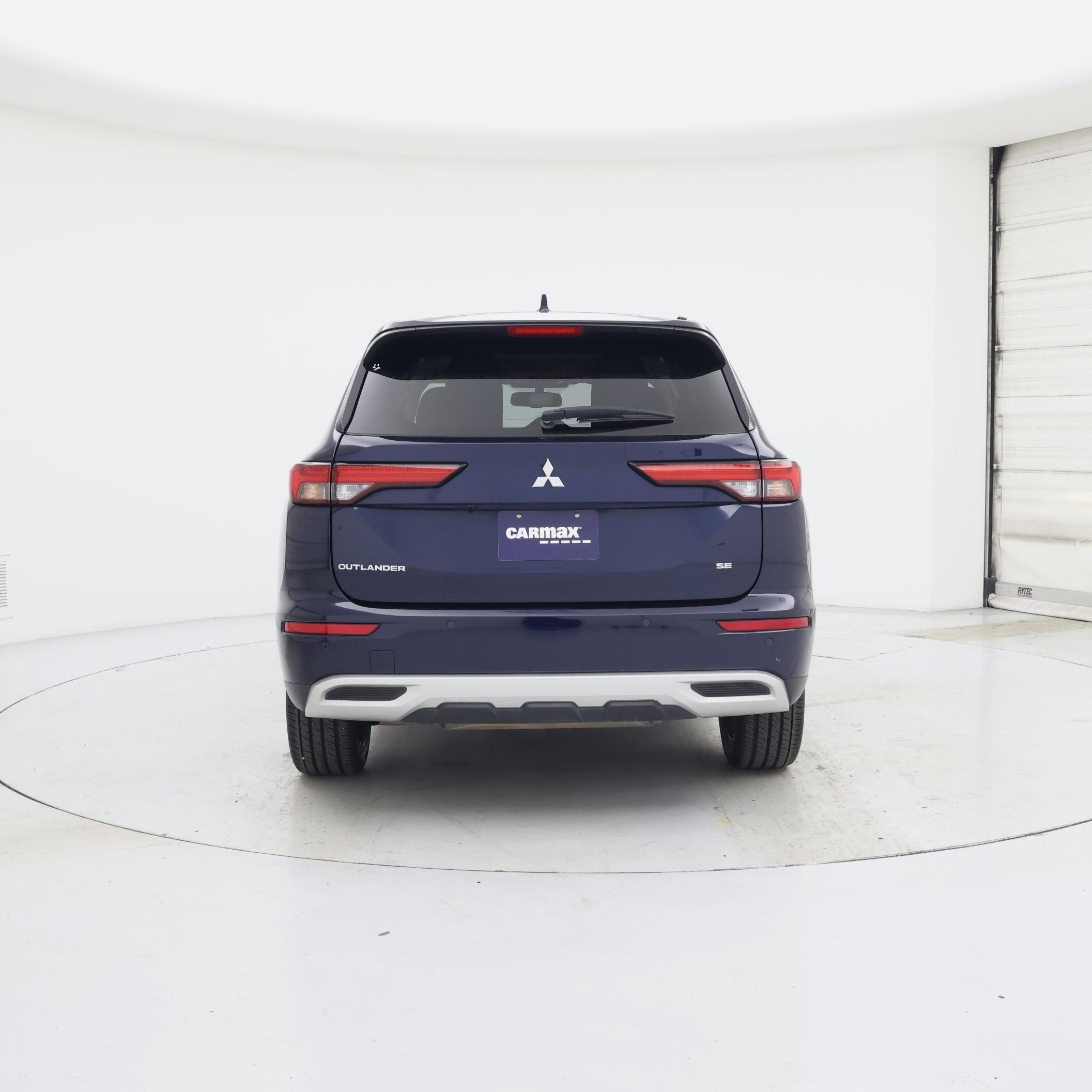 Thumbnail: 2023 Mitsubishi Outlander - 6