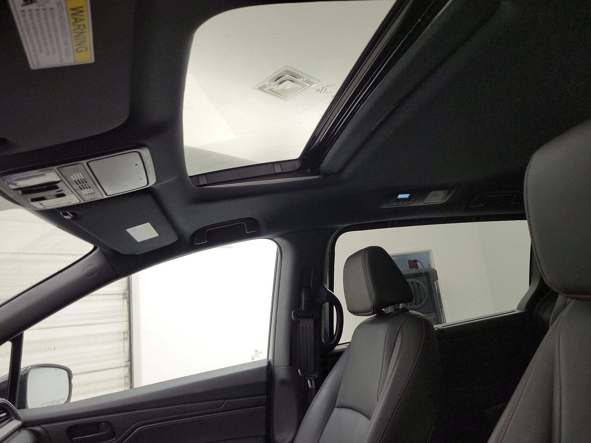 Thumbnail: 2025 Honda Odyssey - 19