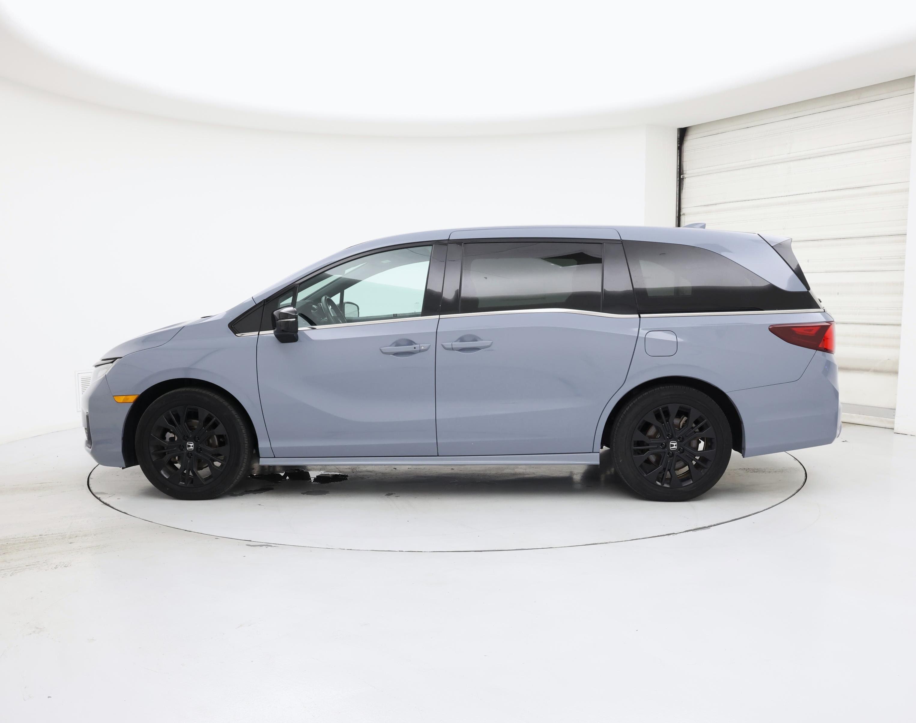 Thumbnail: 2025 Honda Odyssey - 3