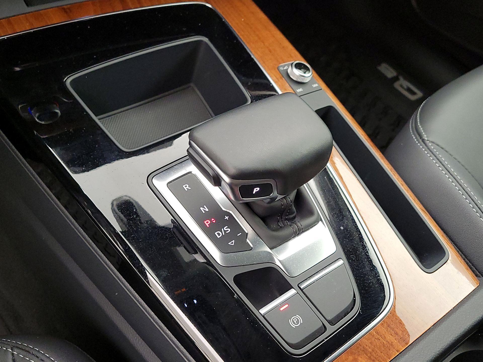 Thumbnail: 2023 Audi Q5 - 17