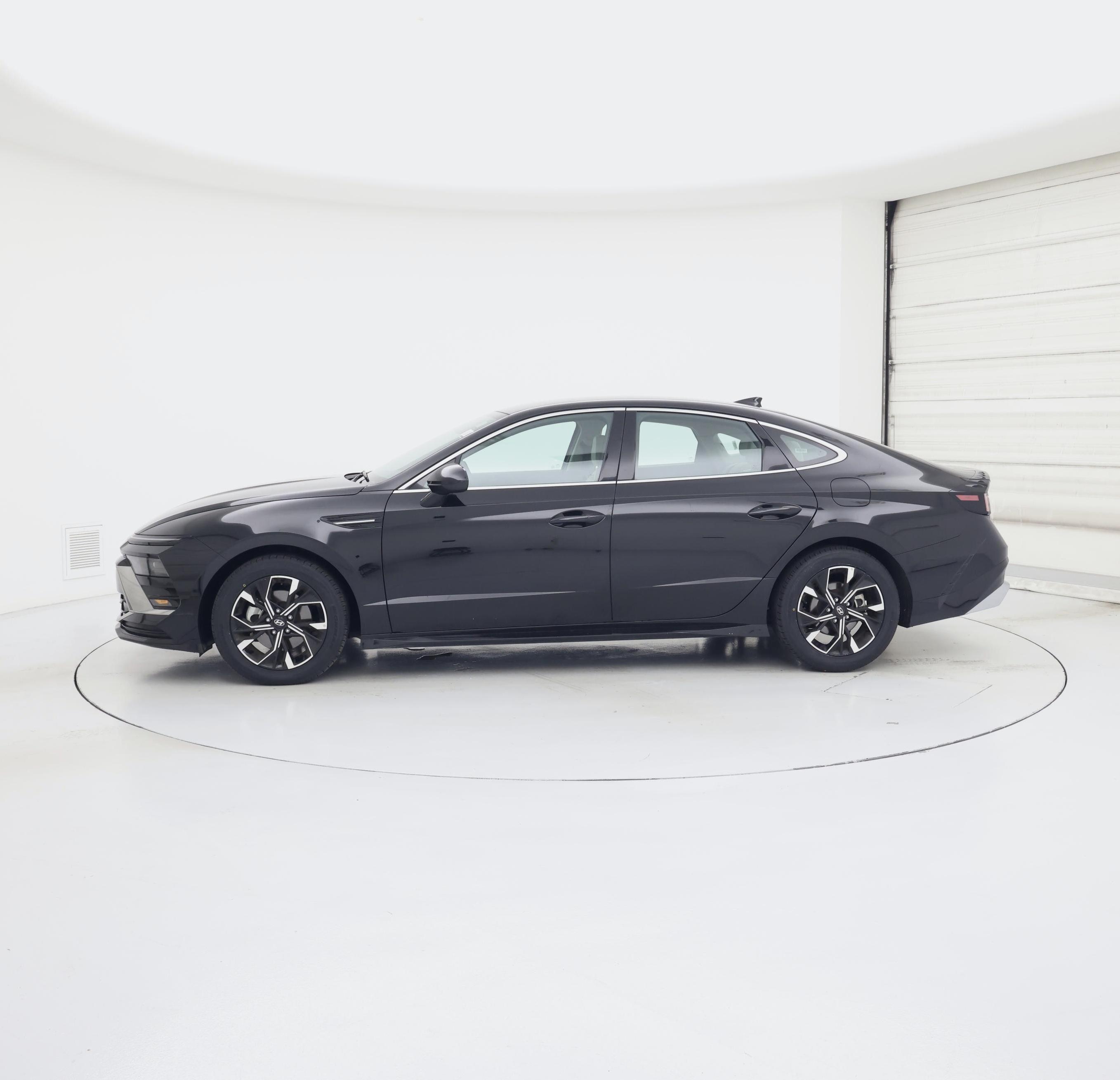 Thumbnail: 2025 Hyundai Sonata - 3