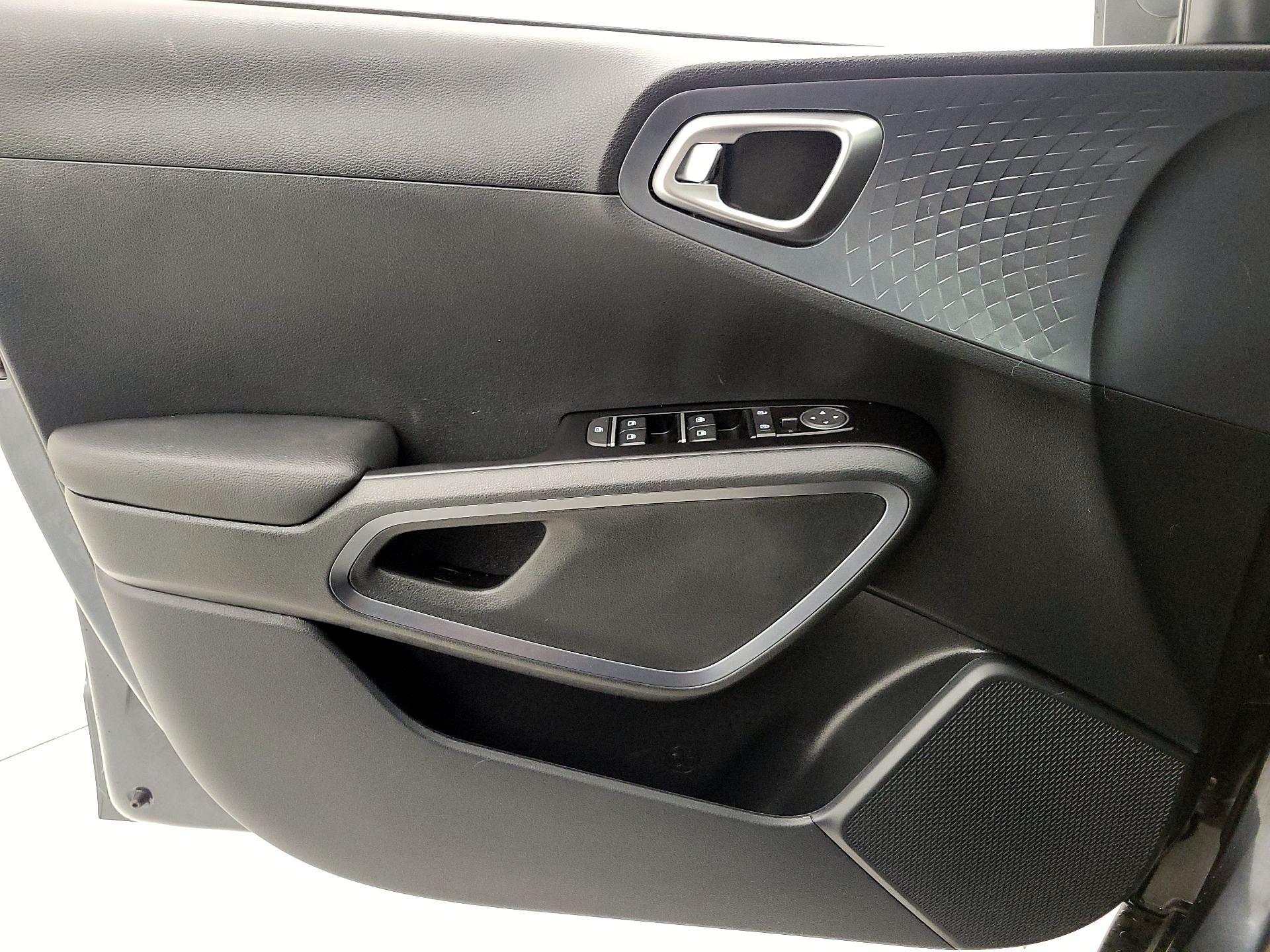 Thumbnail: 2025 Kia Soul - 12
