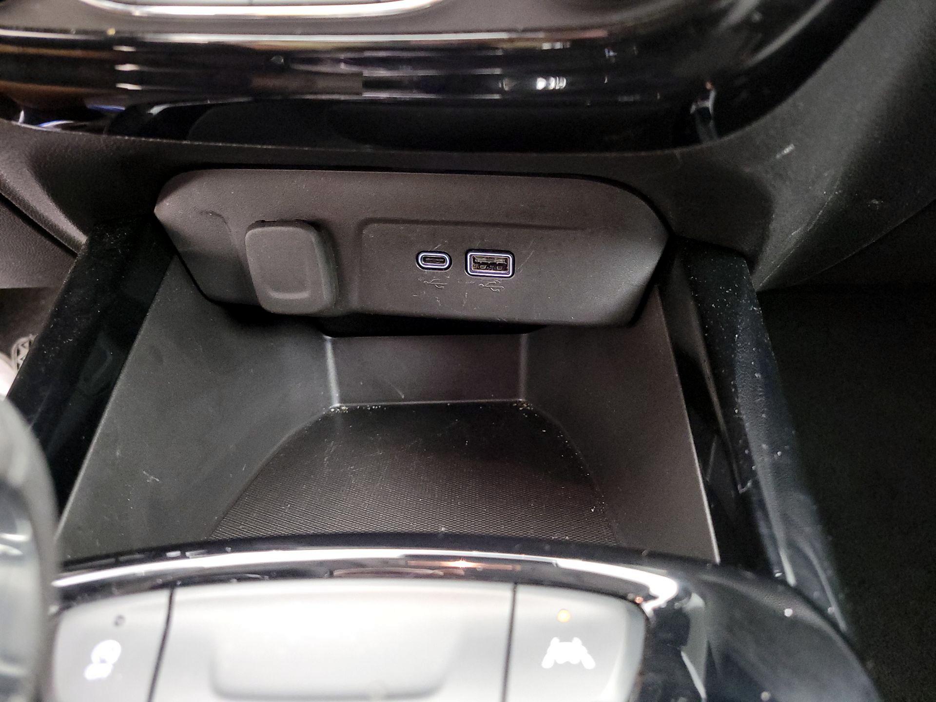 Thumbnail: 2025 Chevrolet Trax - 17