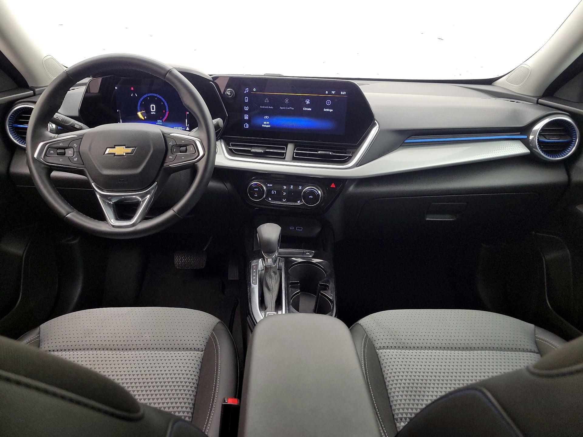 Thumbnail: 2025 Chevrolet Trax - 9