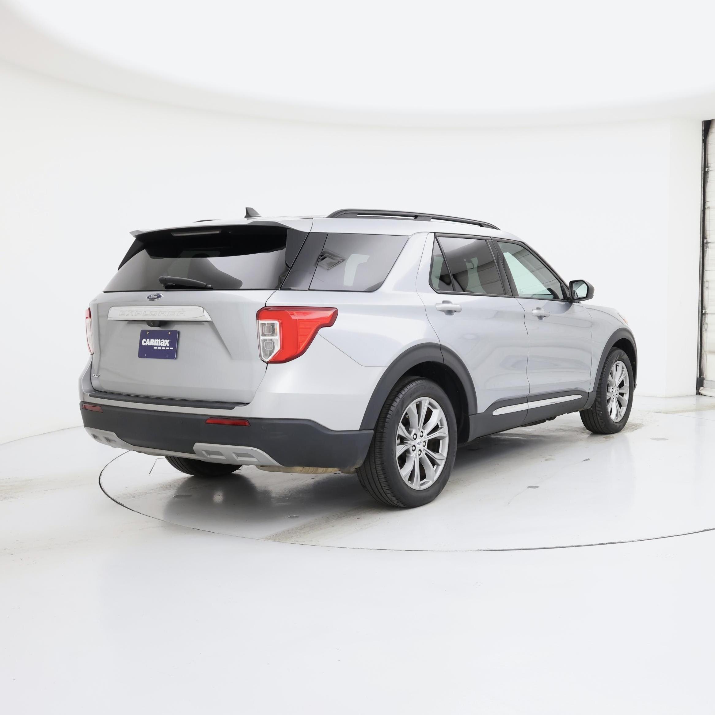 Thumbnail: 2023 Ford Explorer - 8