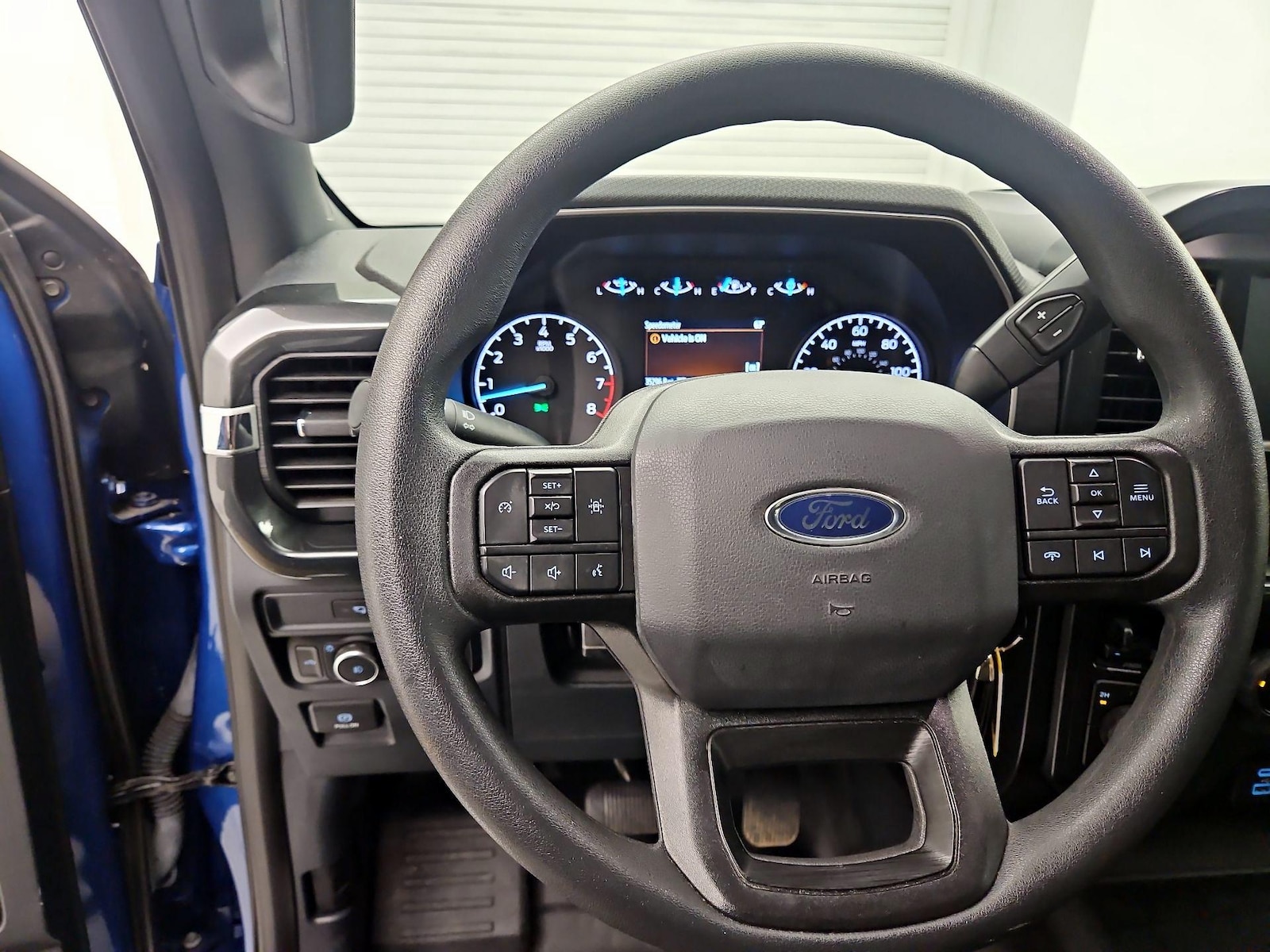 2022 Ford F-150 XL - Photo 11