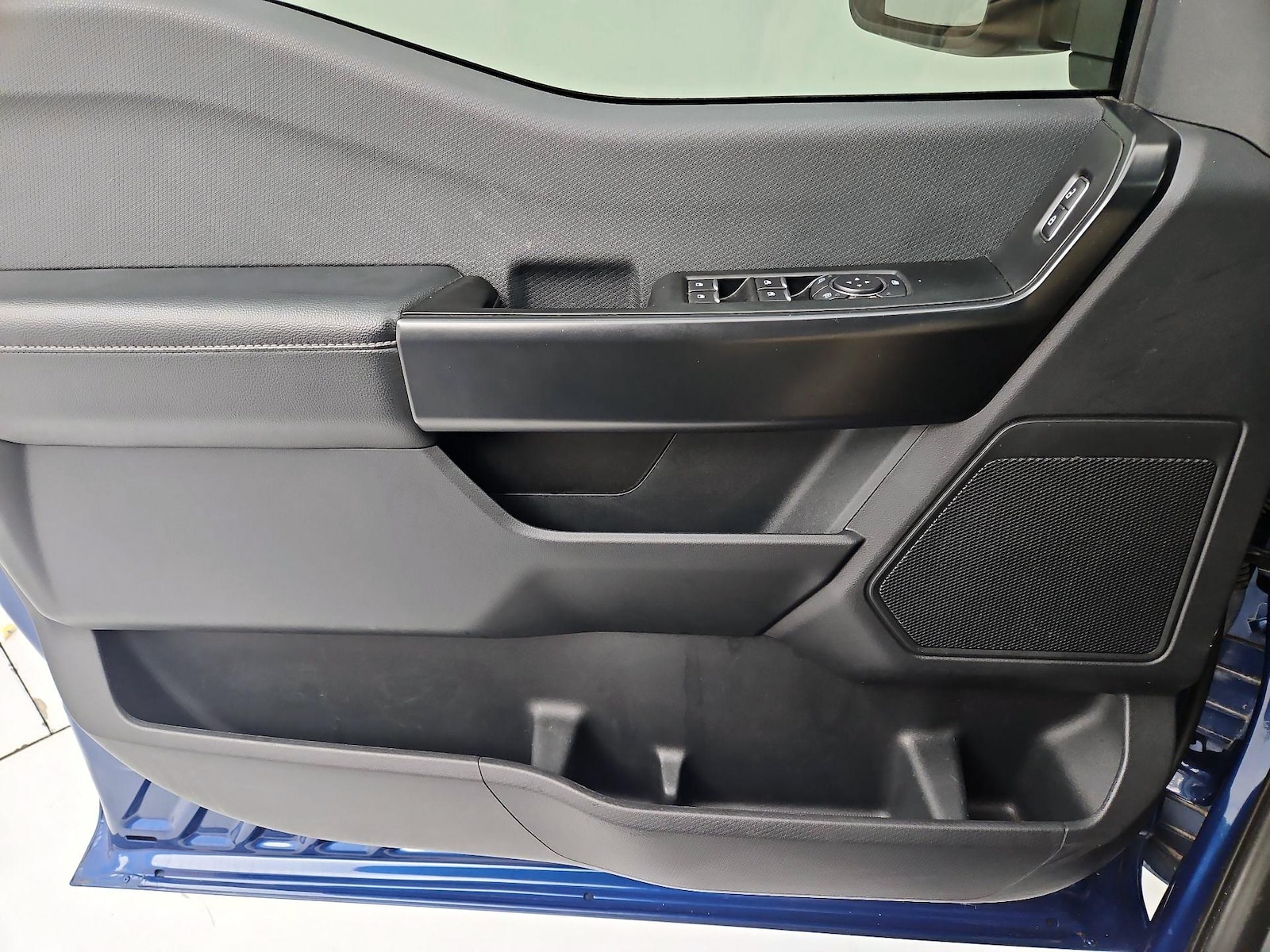 2022 Ford F-150 XL - Photo 13