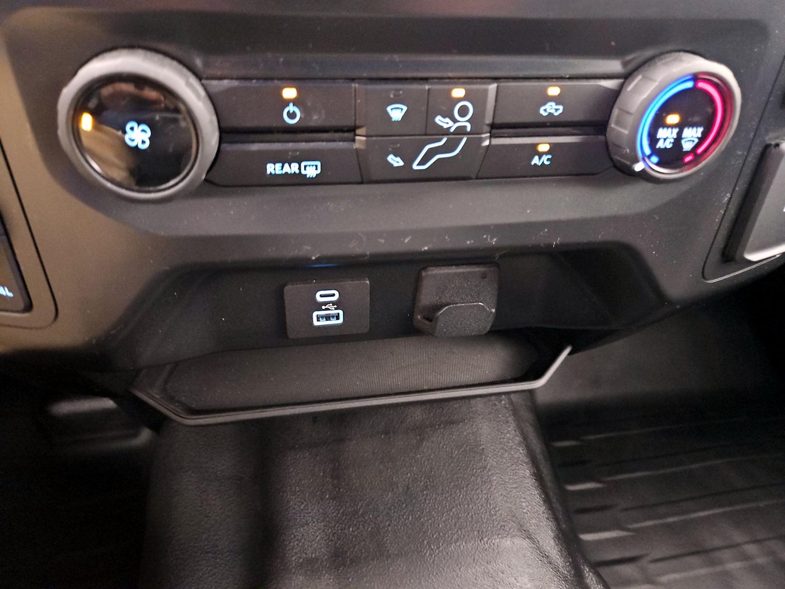 2022 Ford F-150 XL - Photo 18