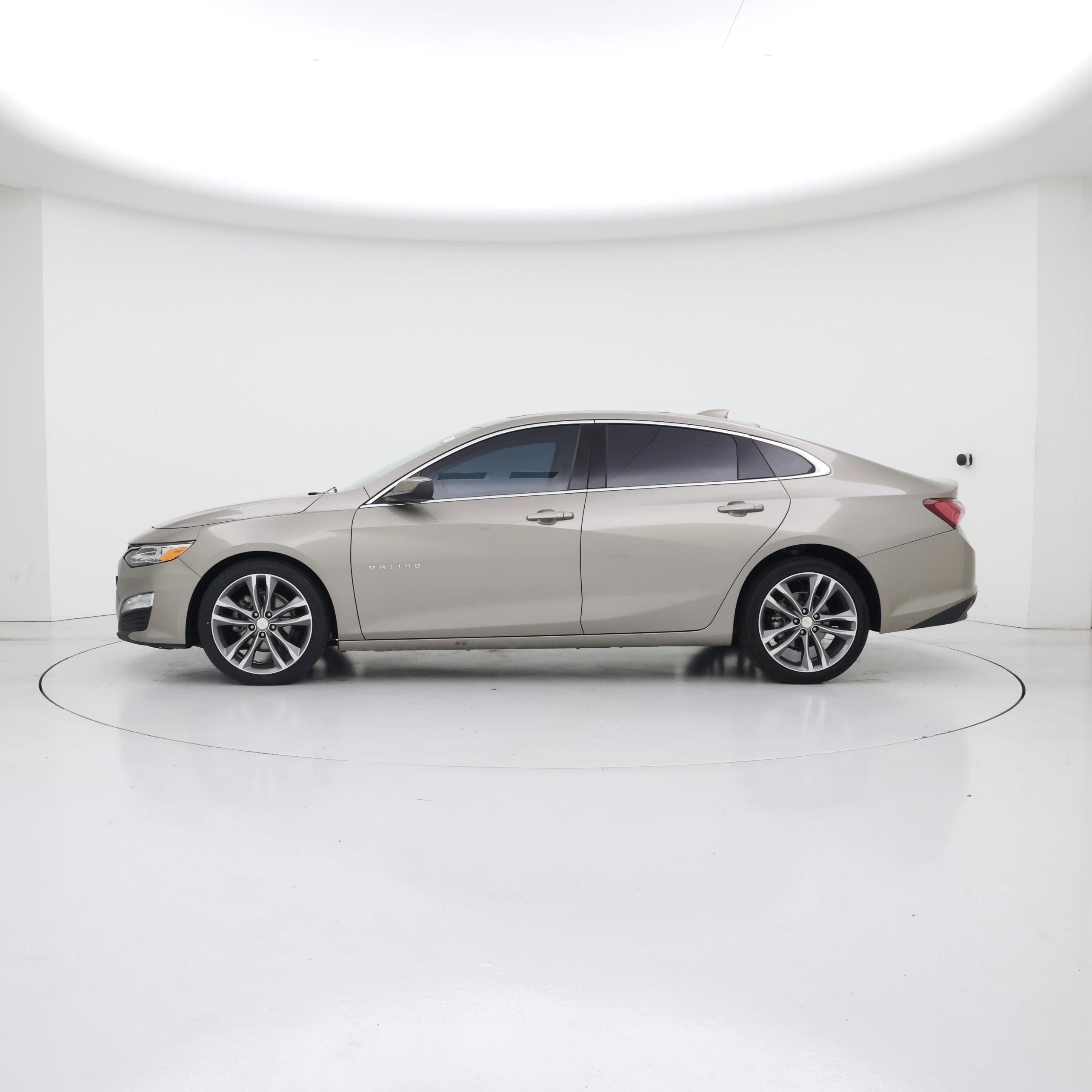 Thumbnail: 2024 Chevrolet Malibu - 3