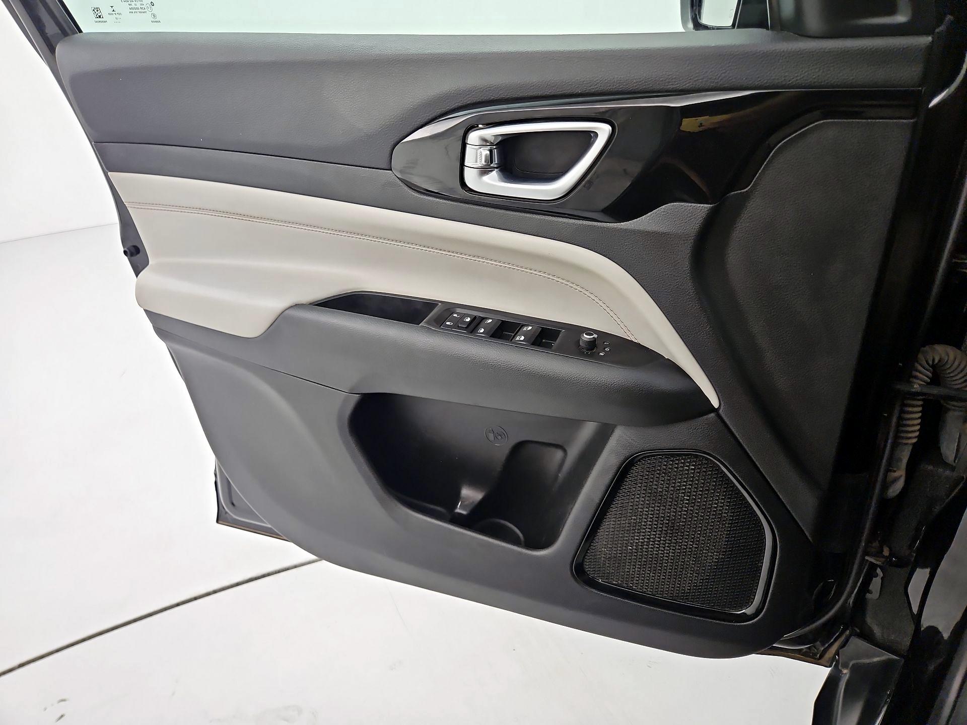 Thumbnail: 2022 Jeep Compass - 10