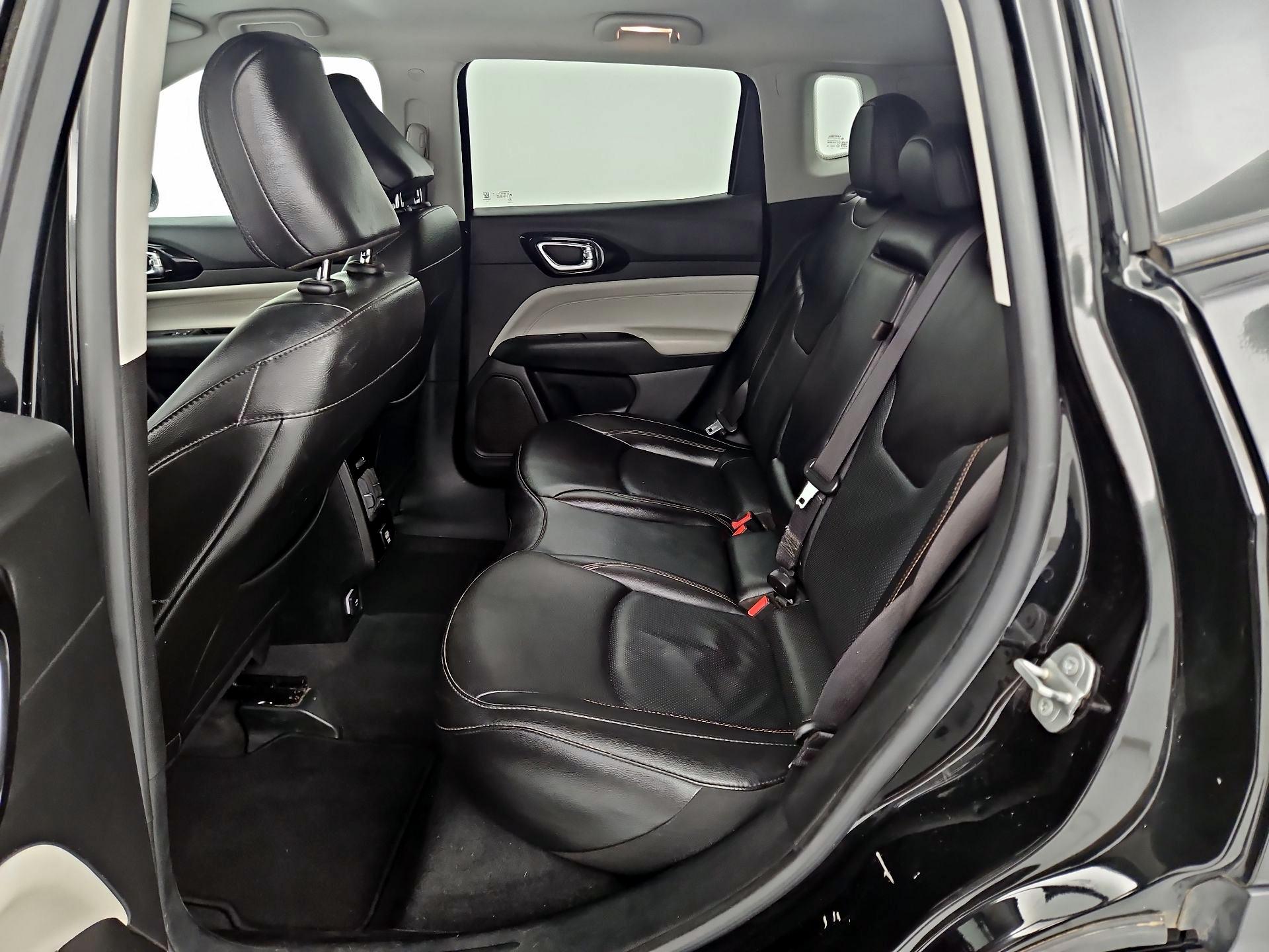Thumbnail: 2022 Jeep Compass - 17