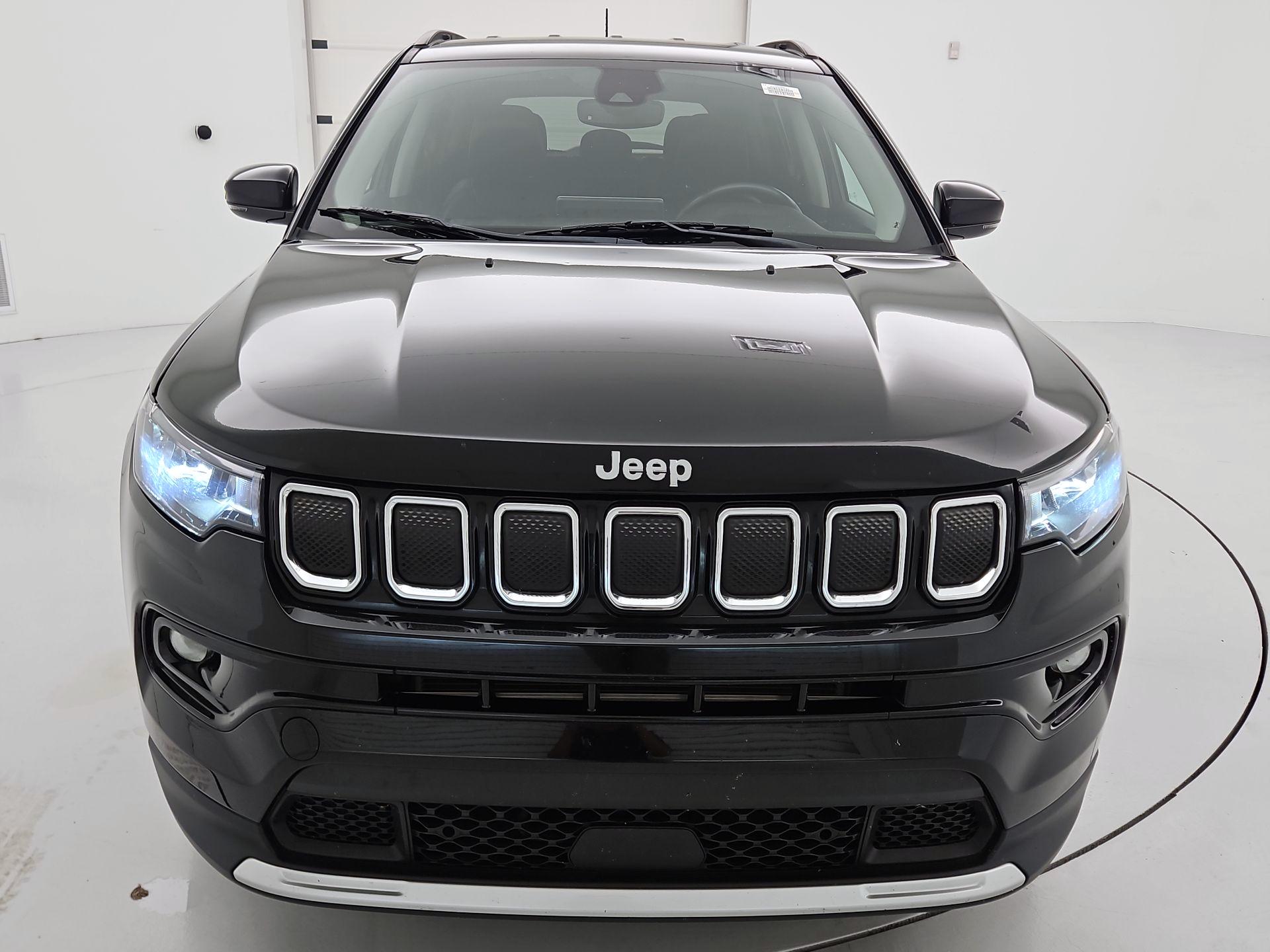 Thumbnail: 2022 Jeep Compass - 2