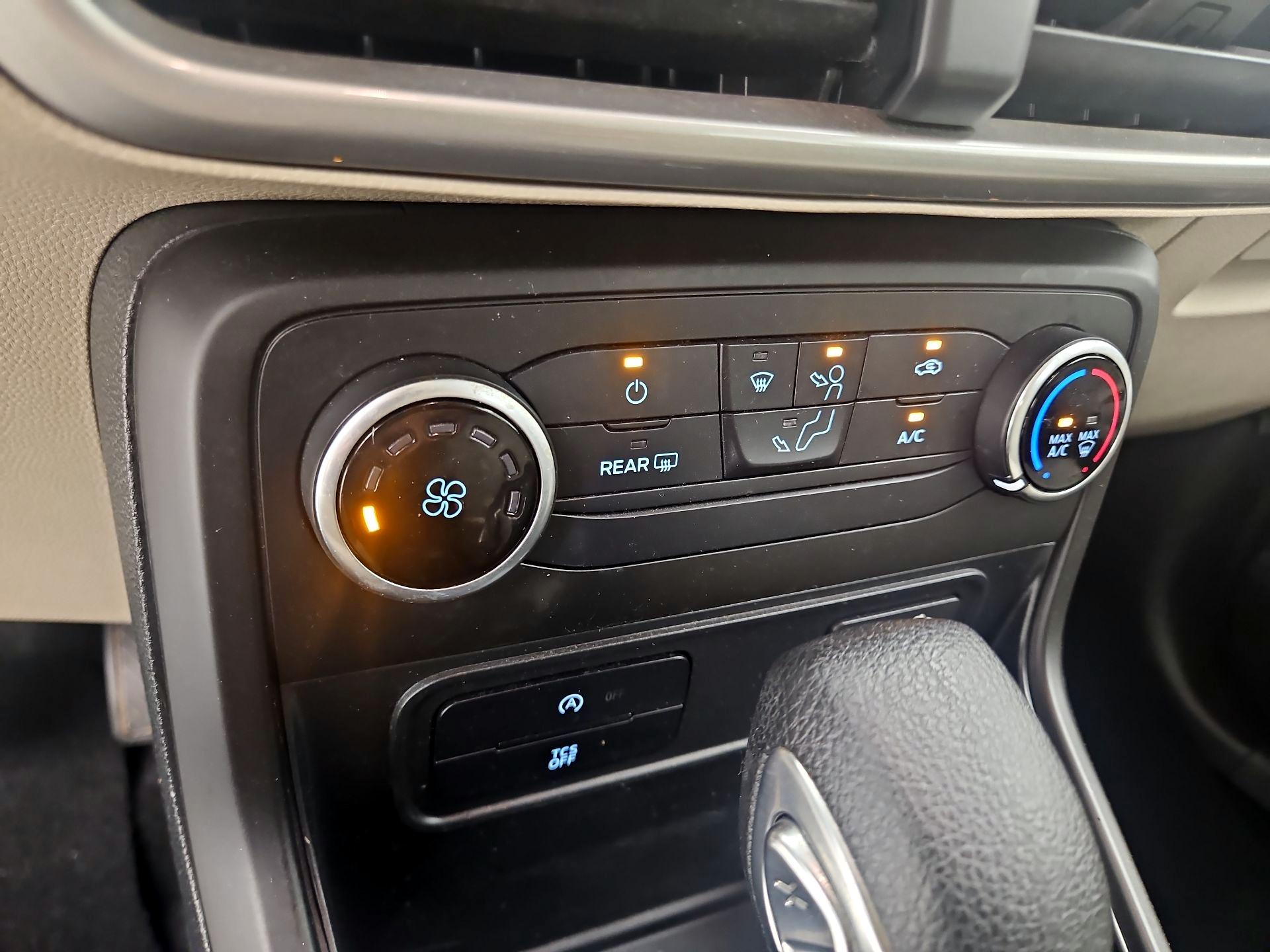 Thumbnail: 2021 Ford EcoSport - 14