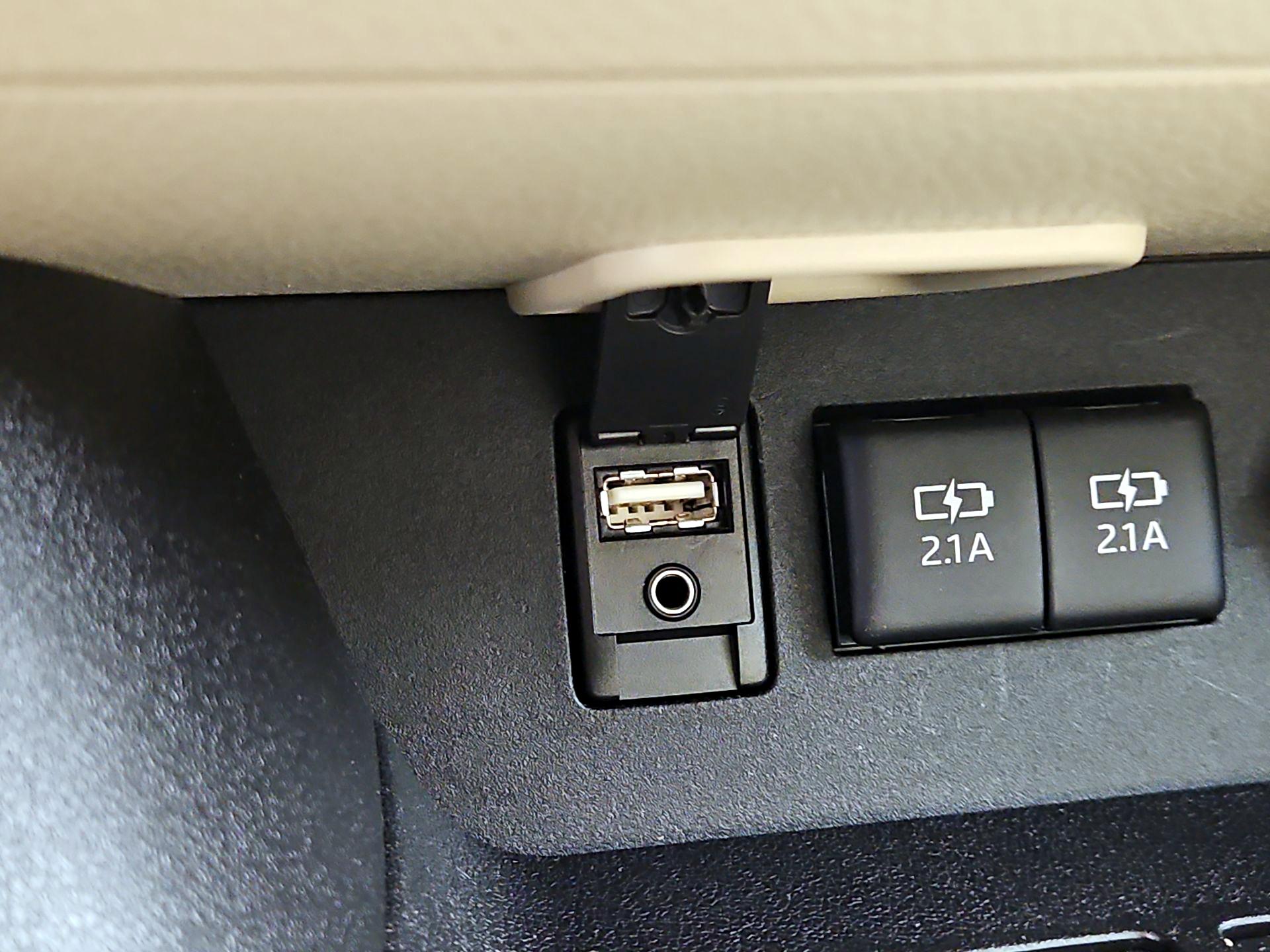 Thumbnail: 2018 Toyota Highlander - 19