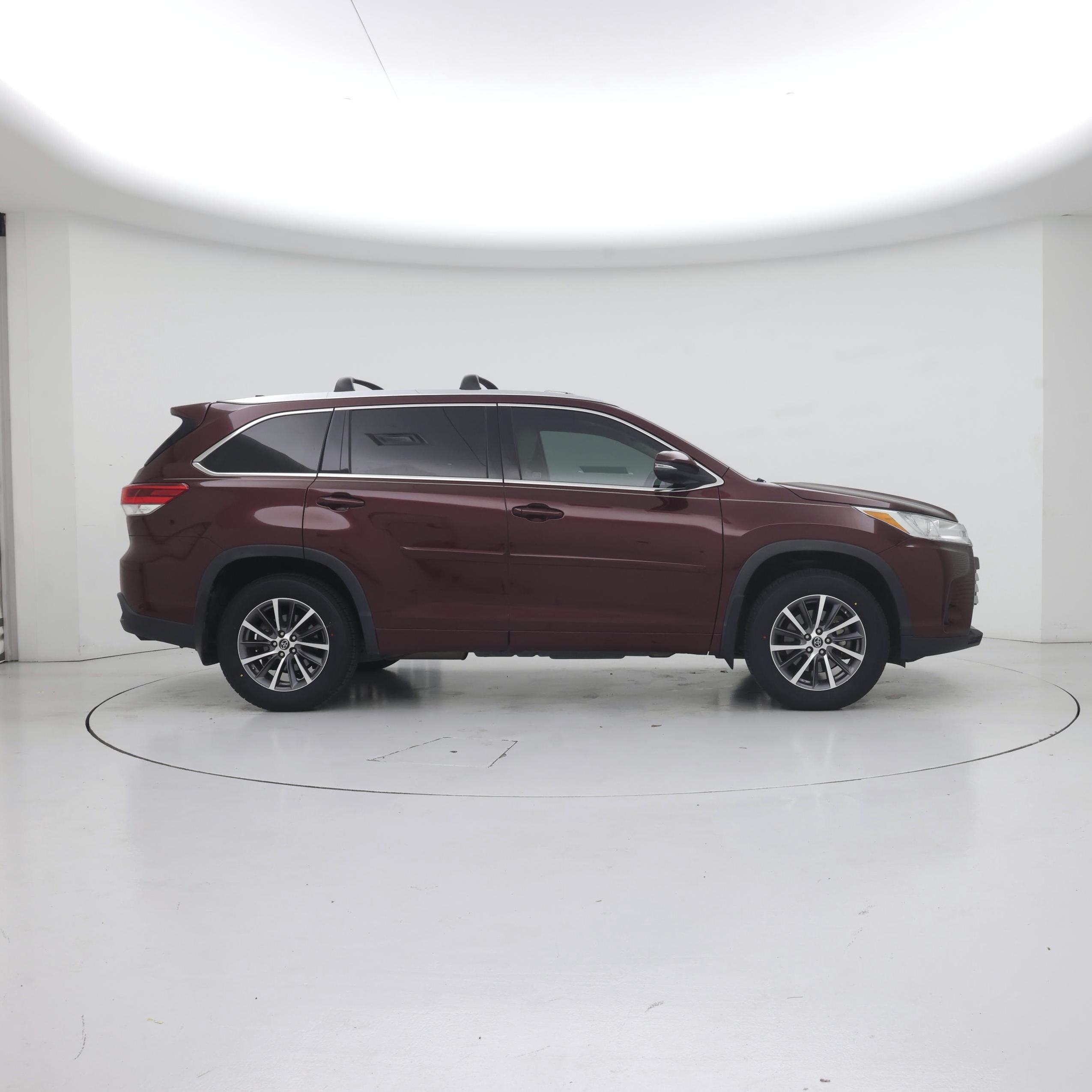 Thumbnail: 2018 Toyota Highlander - 7