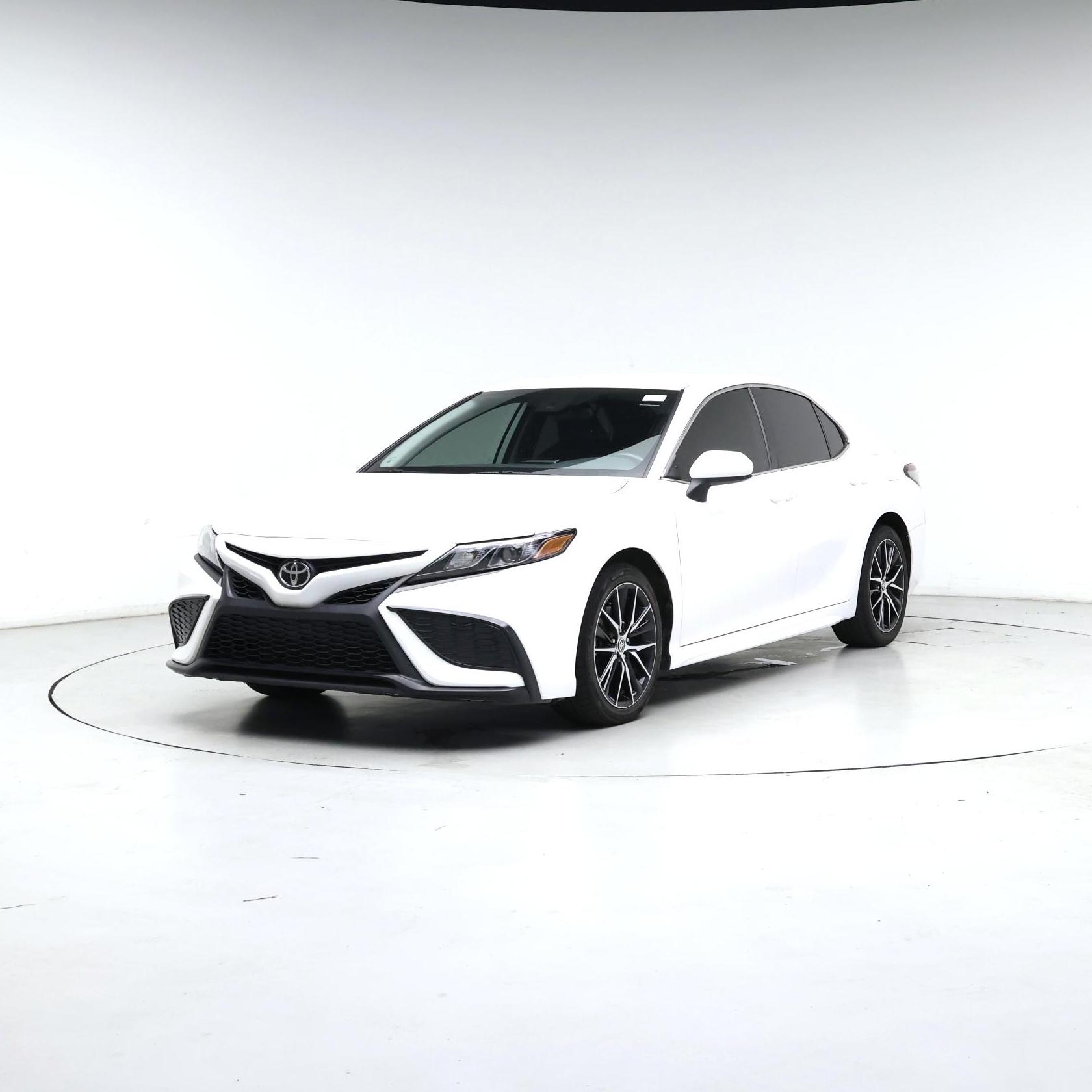 Thumbnail: 2021 Toyota Camry - 4