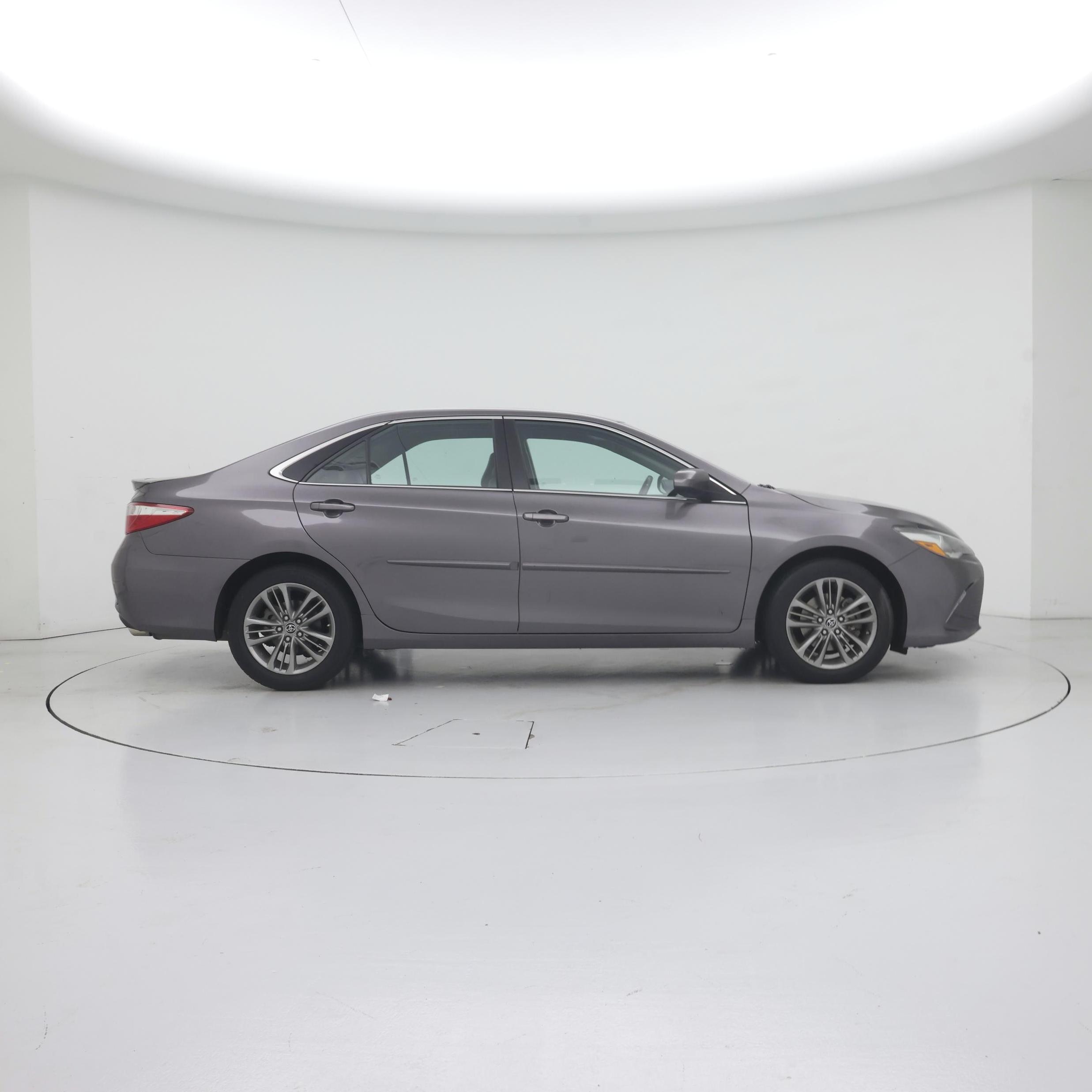 Thumbnail: 2016 Toyota Camry - 7
