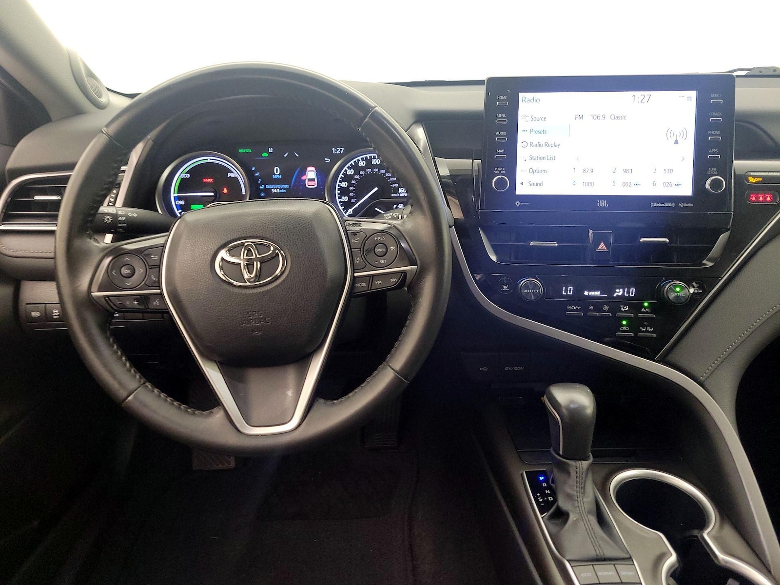 2023 Toyota Camry XLE - Photo 11