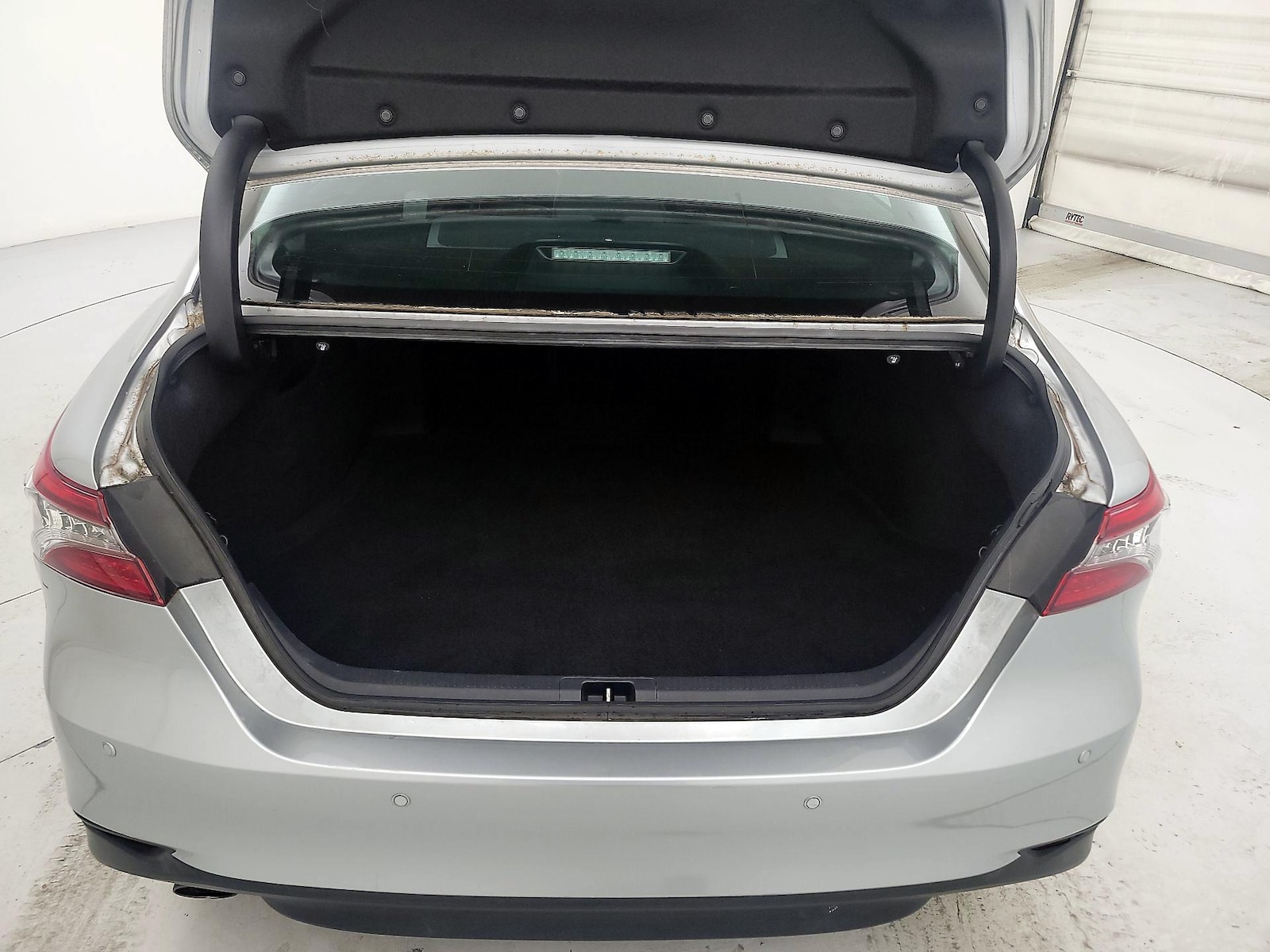 2023 Toyota Camry XLE - Photo 17