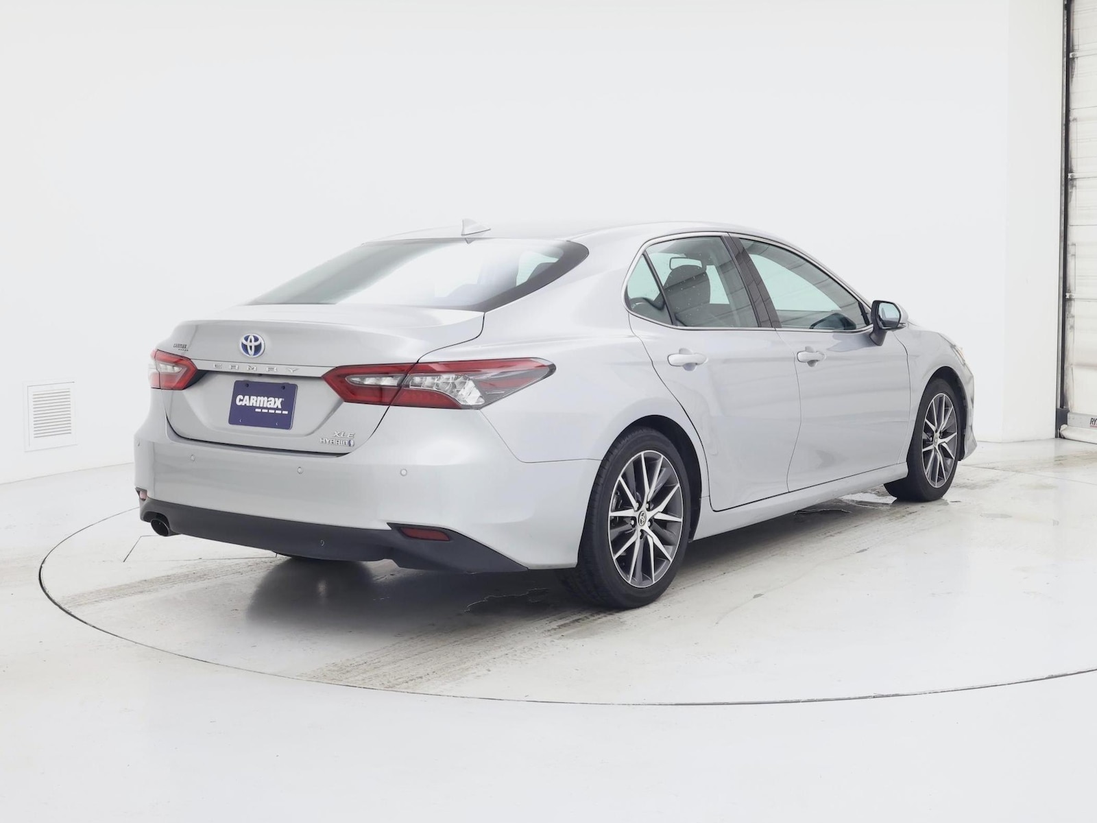 2023 Toyota Camry XLE - Photo 9