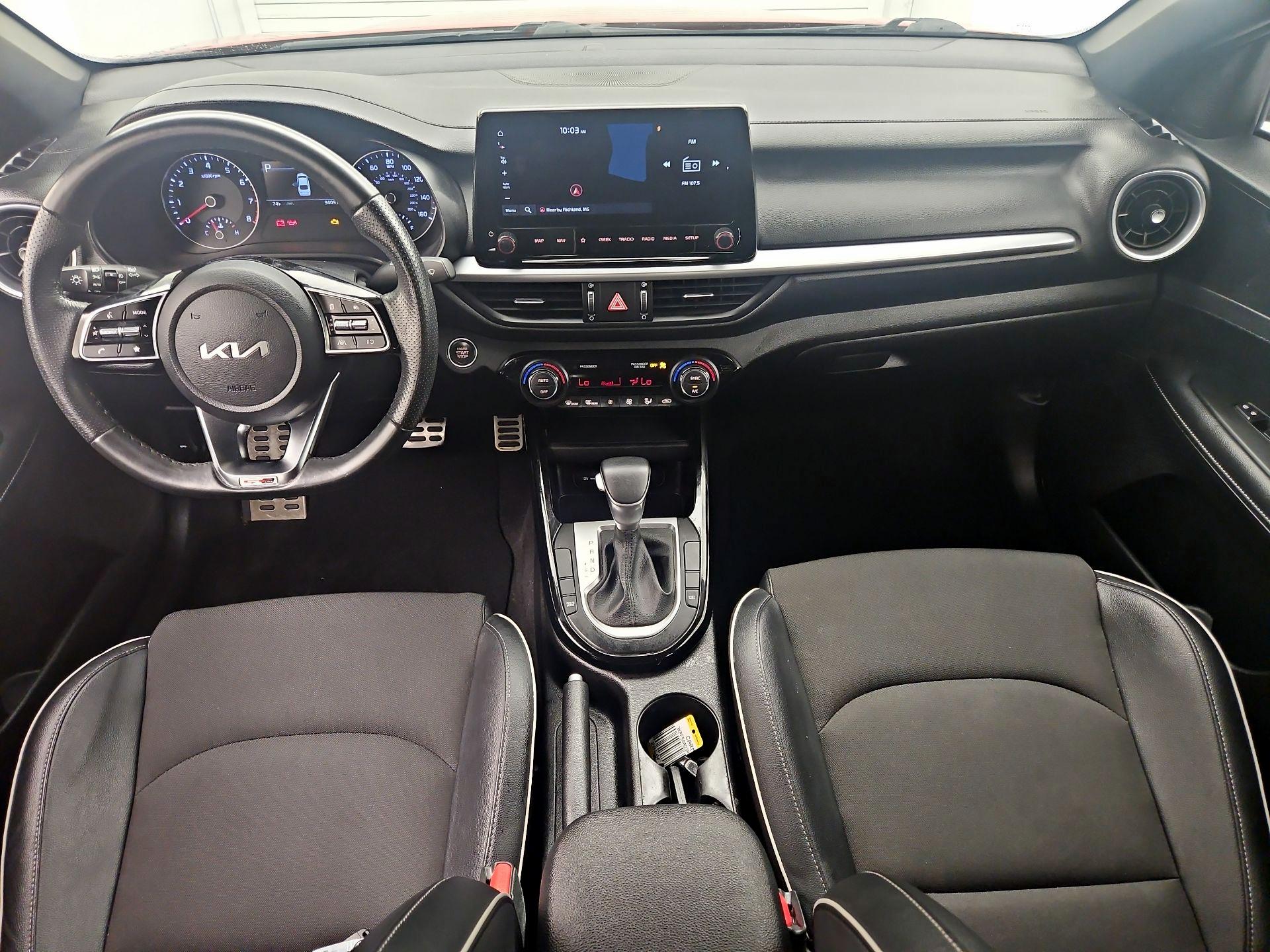 Thumbnail: 2023 Kia Forte - 9