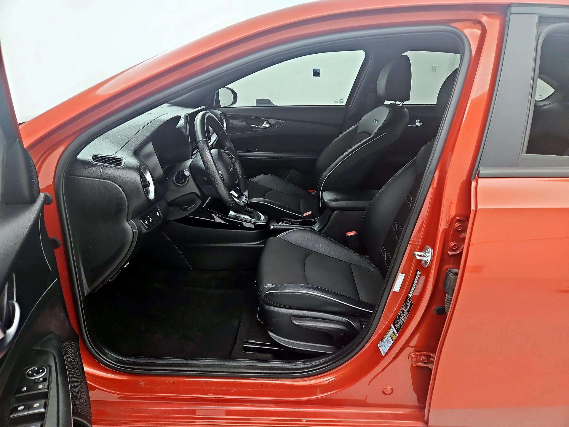 Thumbnail: 2023 Kia Forte - 11