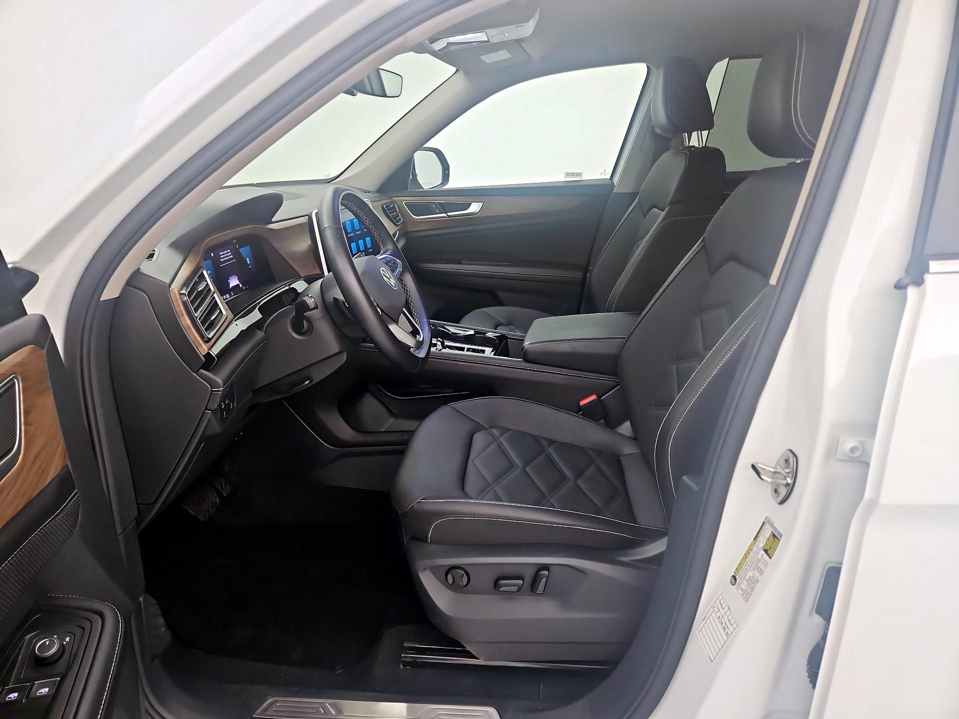 Thumbnail: 2025 Volkswagen Atlas - 9