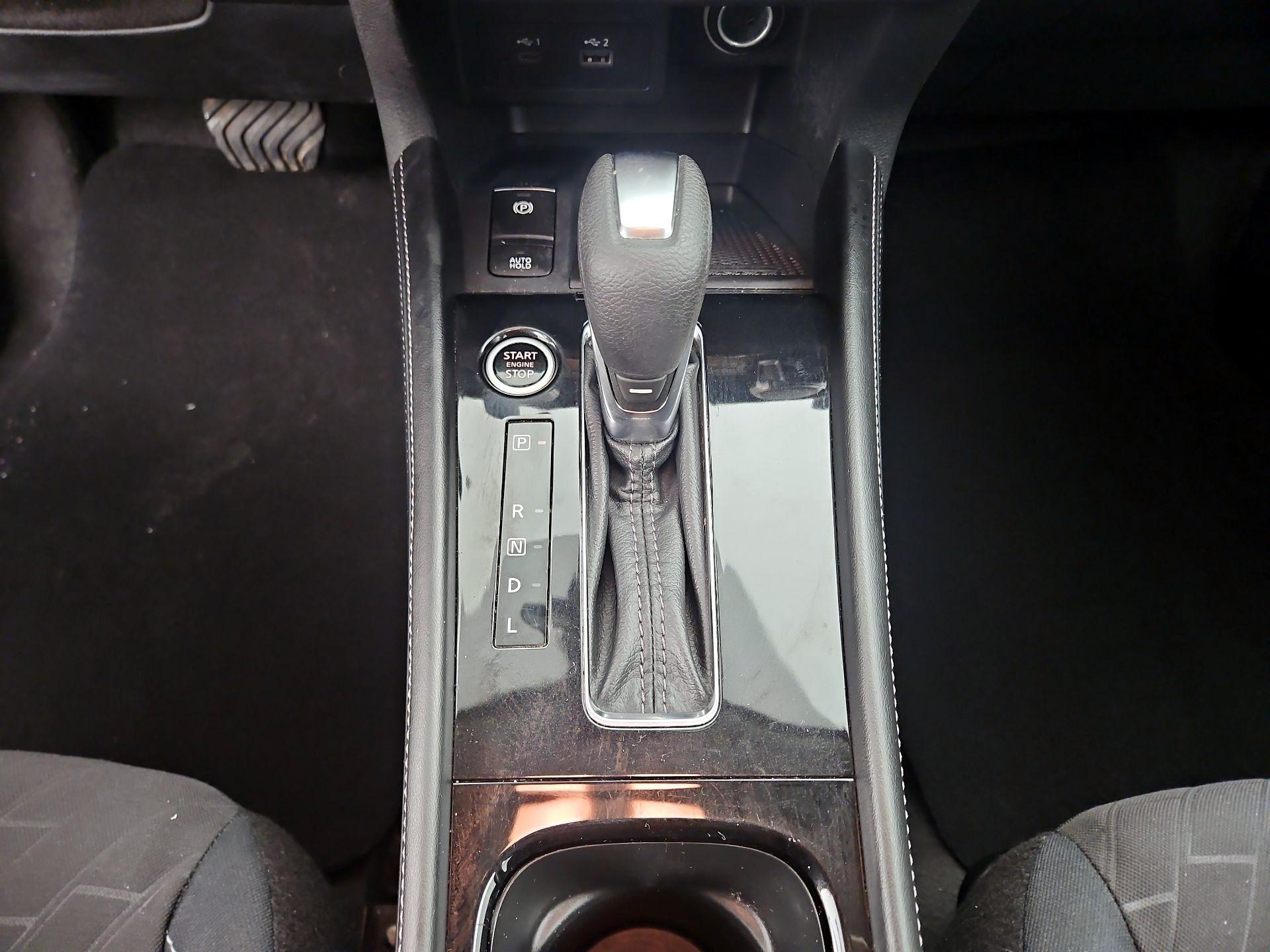 Thumbnail: 2024 Nissan Kicks - 16