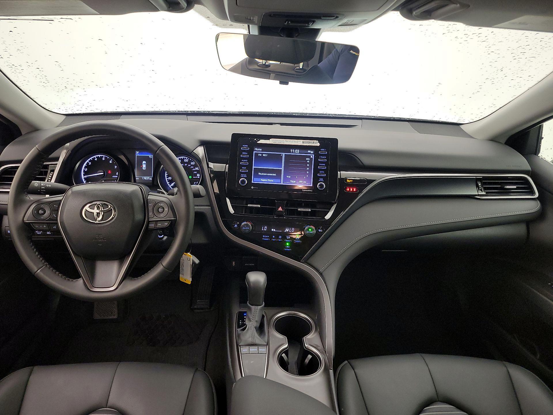 Thumbnail: 2024 Toyota Camry - 9
