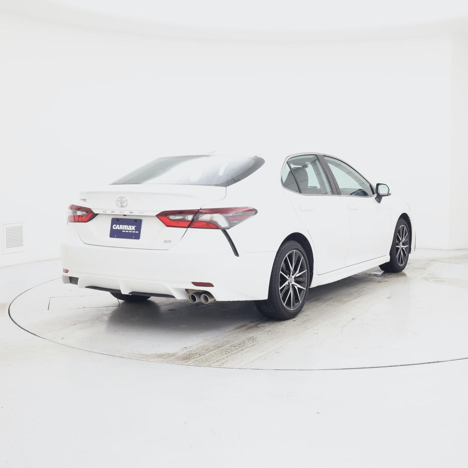 Thumbnail: 2024 Toyota Camry - 8