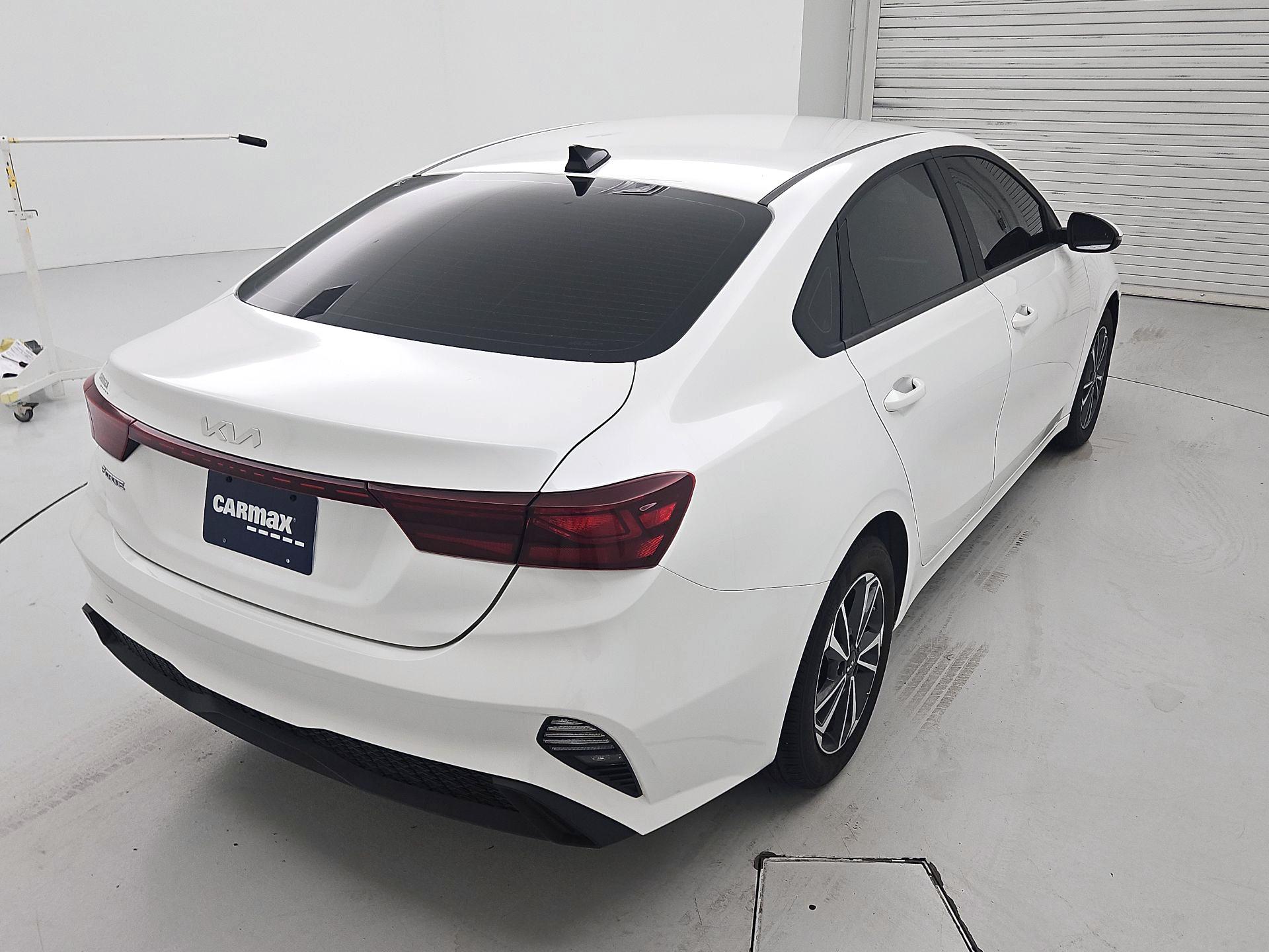 Thumbnail: 2024 Kia Forte - 5