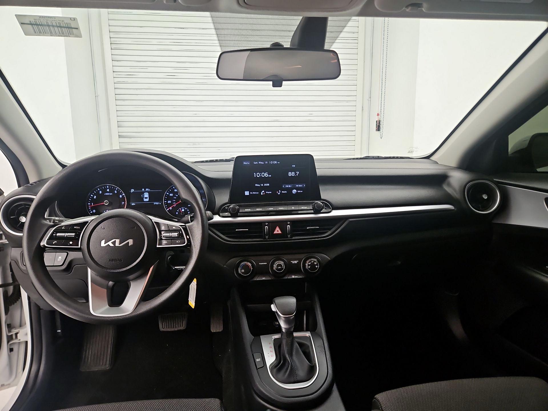 Thumbnail: 2024 Kia Forte - 8