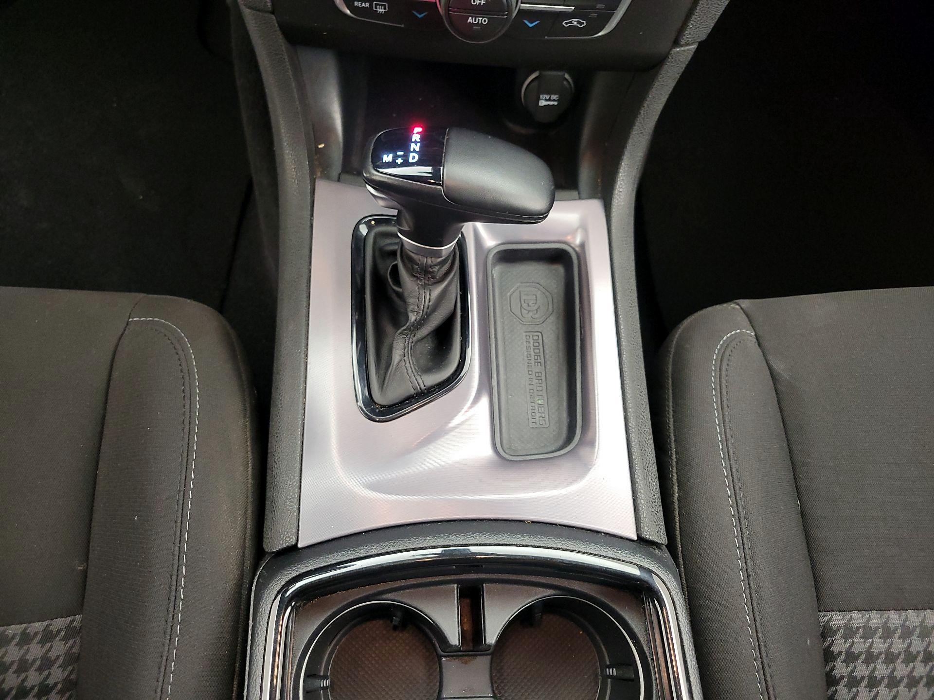 Thumbnail: 2022 Dodge Charger - 17