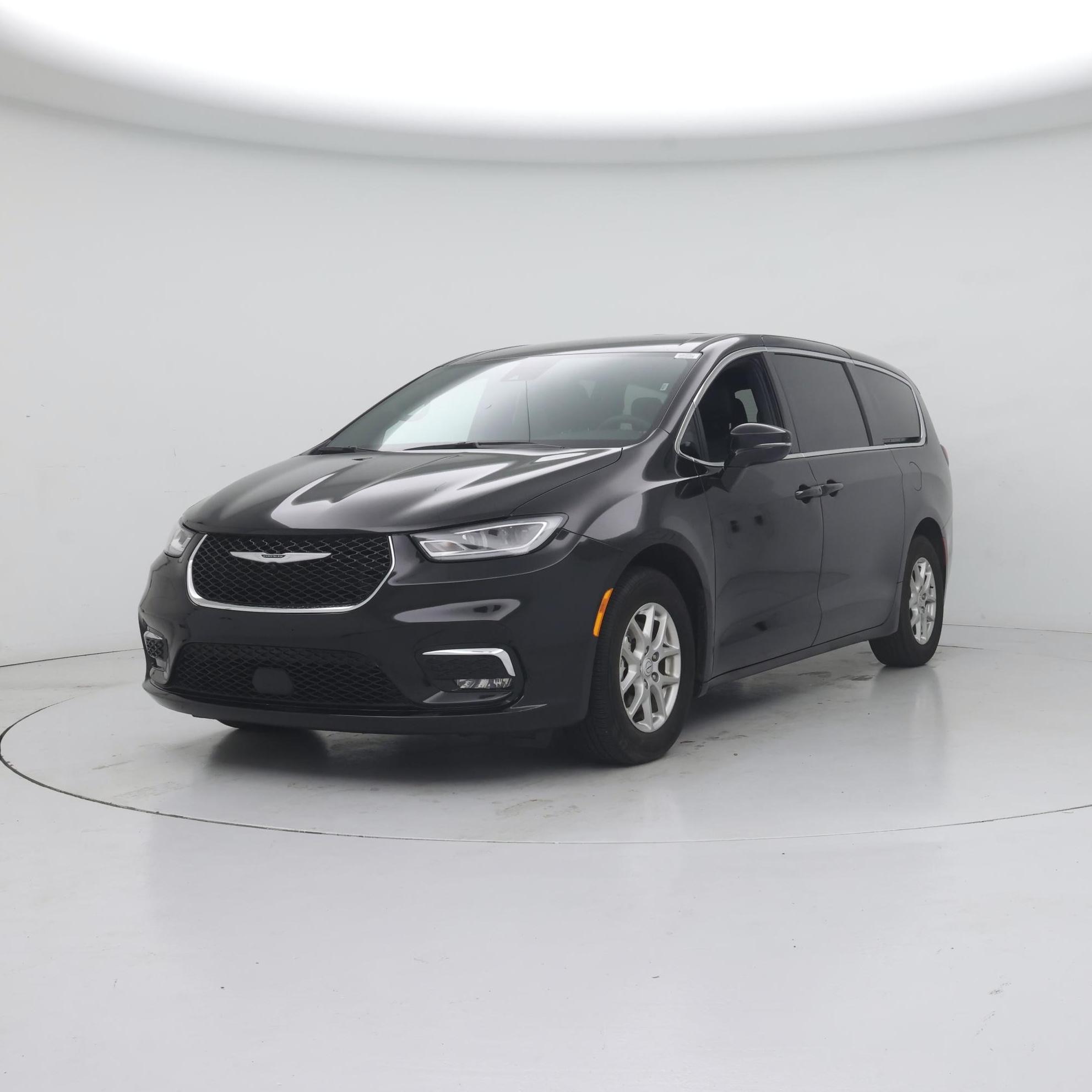 Thumbnail: 2025 Chrysler Pacifica - 4