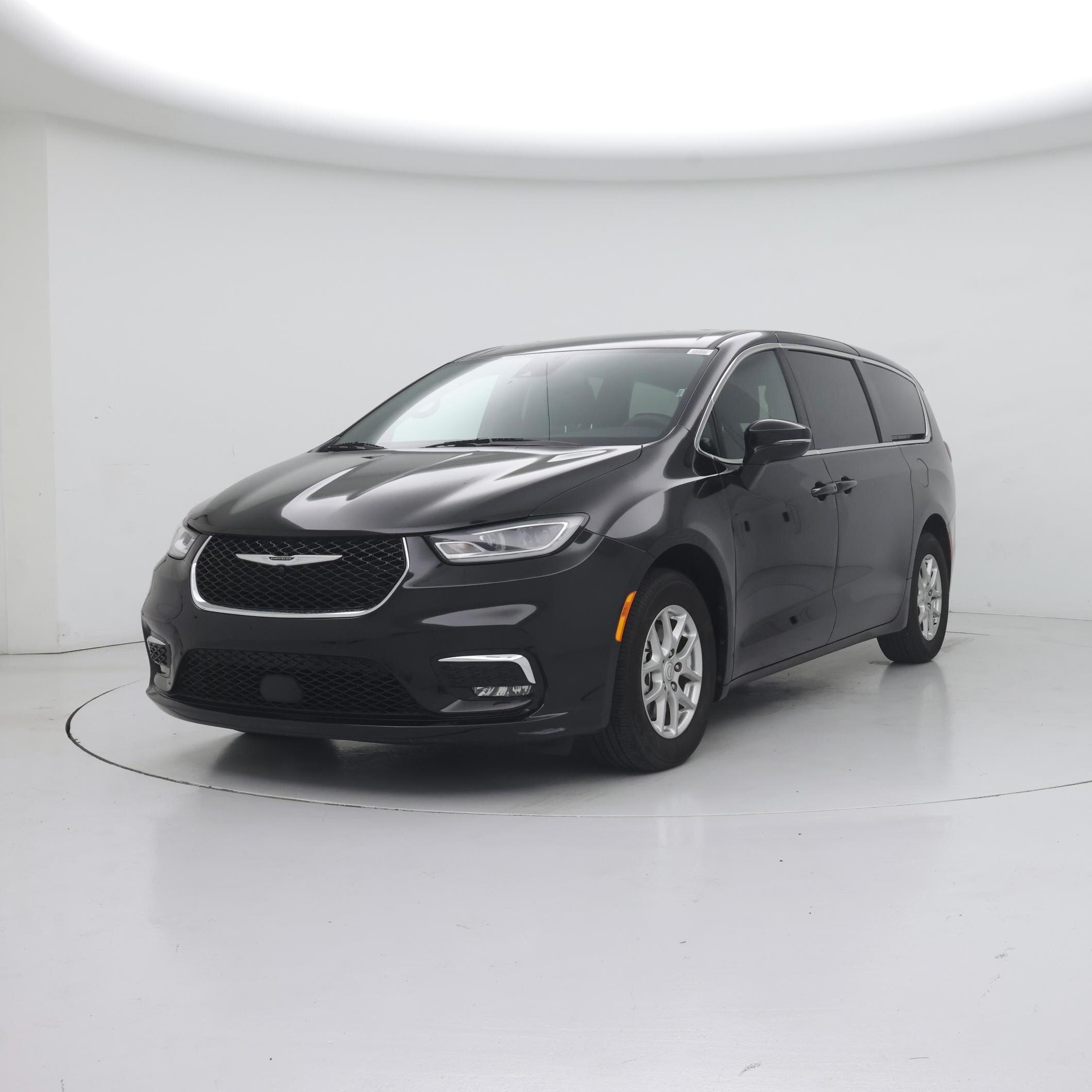 Thumbnail: 2025 Chrysler Pacifica - 4