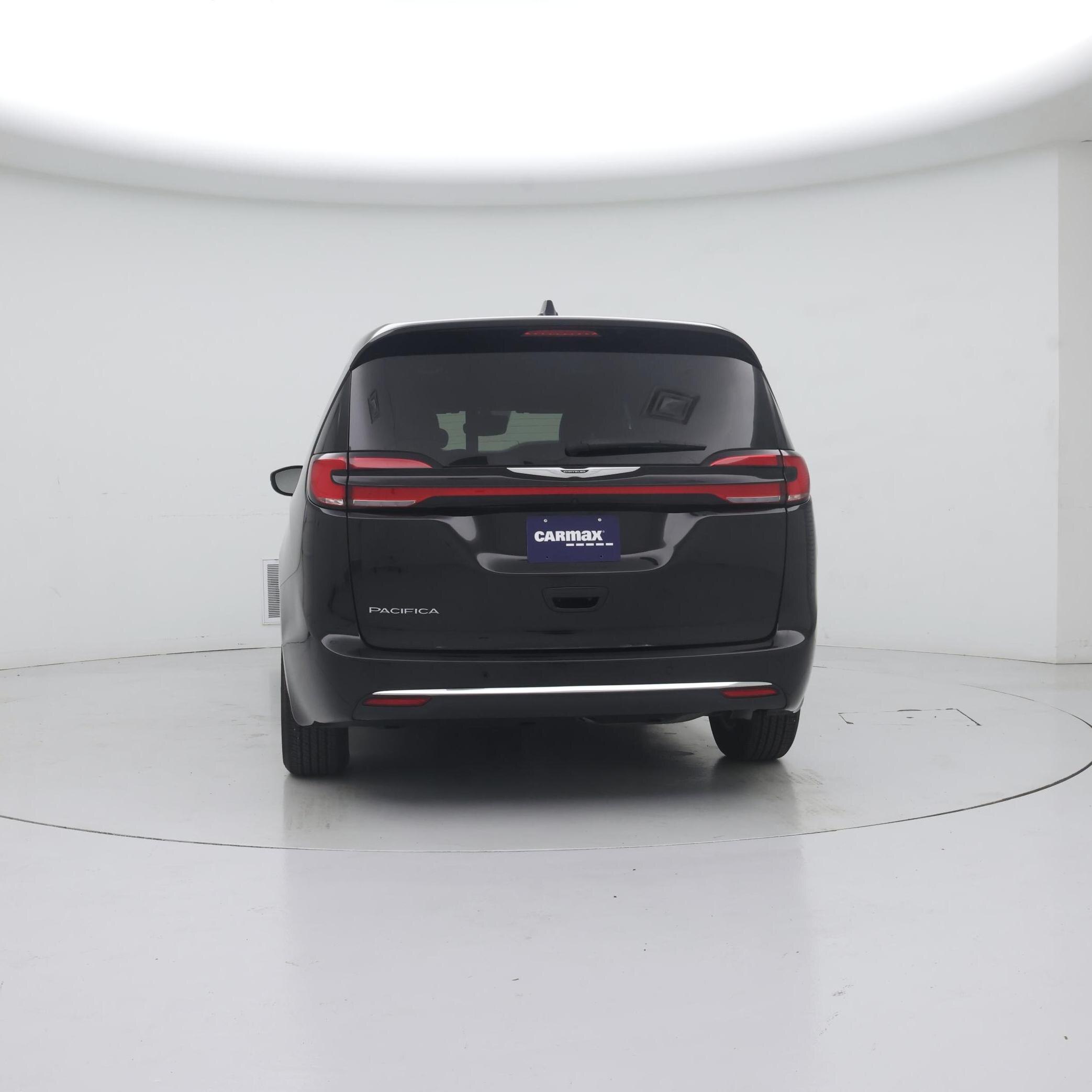 Thumbnail: 2025 Chrysler Pacifica - 6