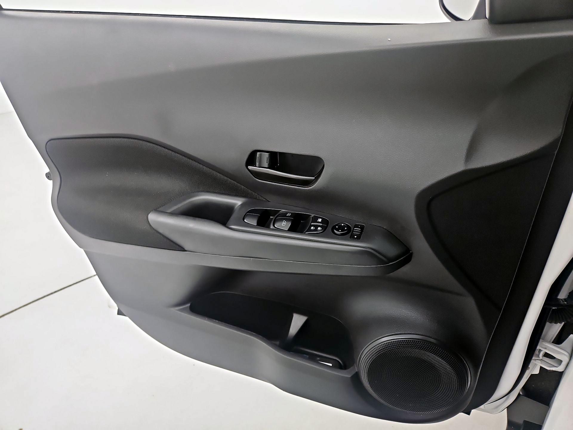 Thumbnail: 2024 Nissan Kicks - 12