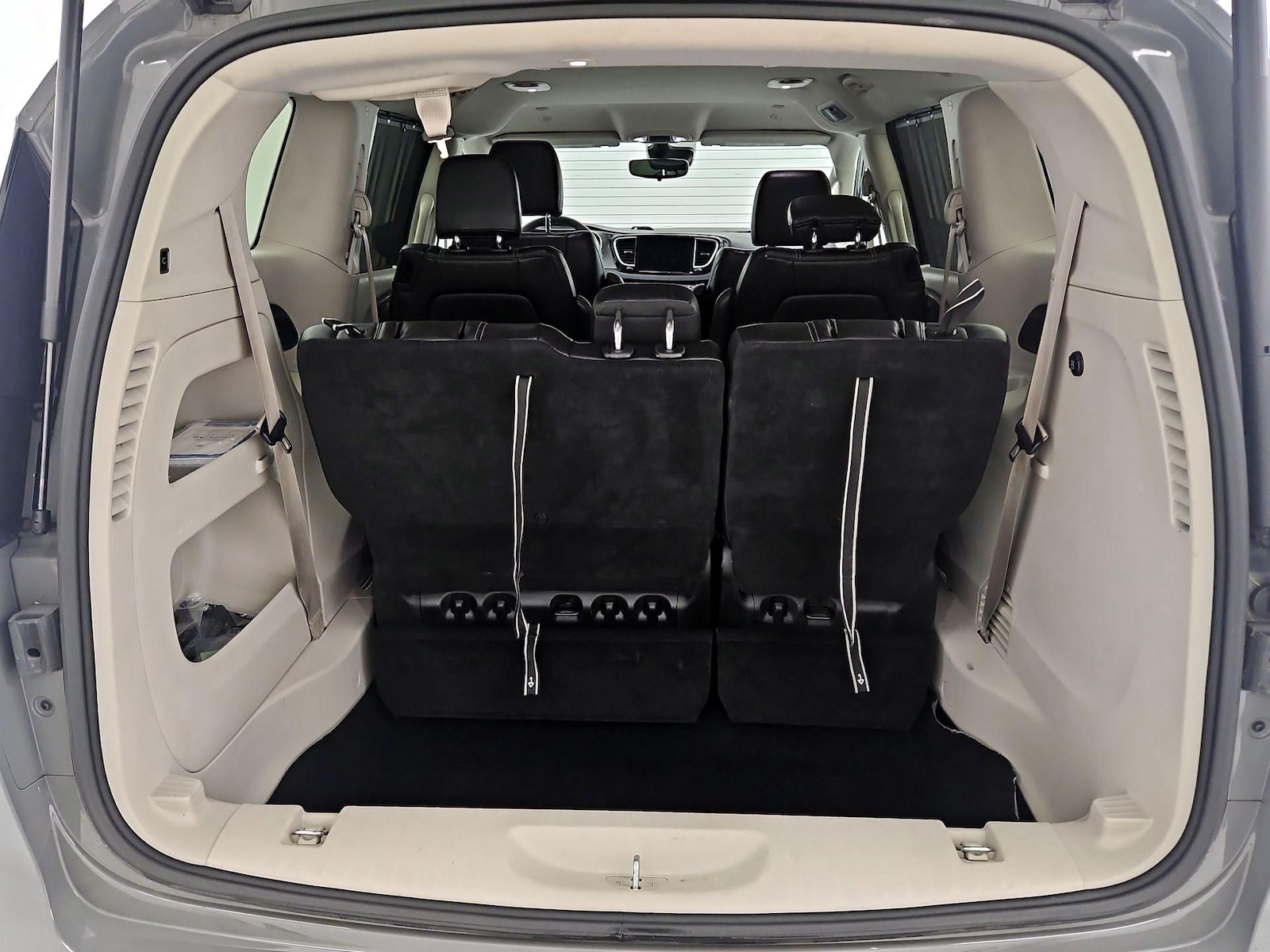 2023 Chrysler Pacifica Touring L - Photo 22