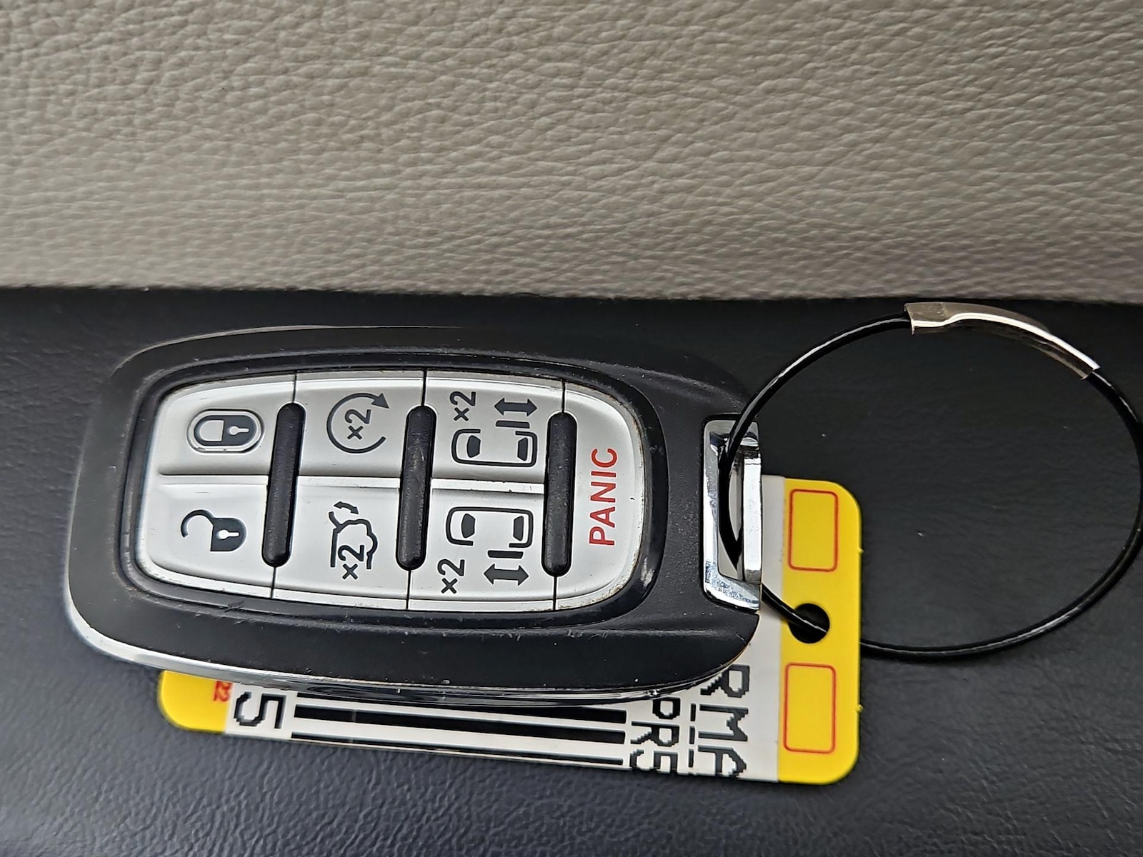 2023 Chrysler Pacifica Touring L - Photo 25