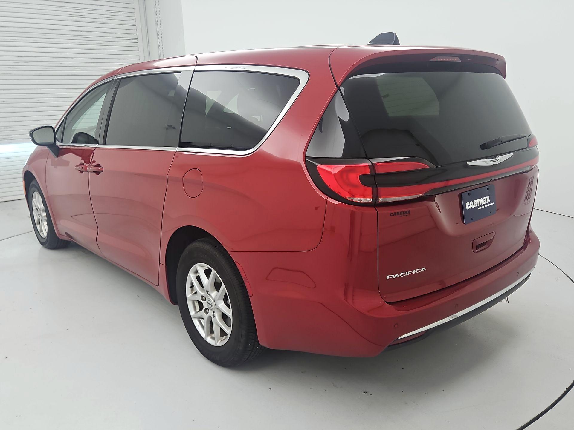 Thumbnail: 2025 Chrysler Pacifica - 7