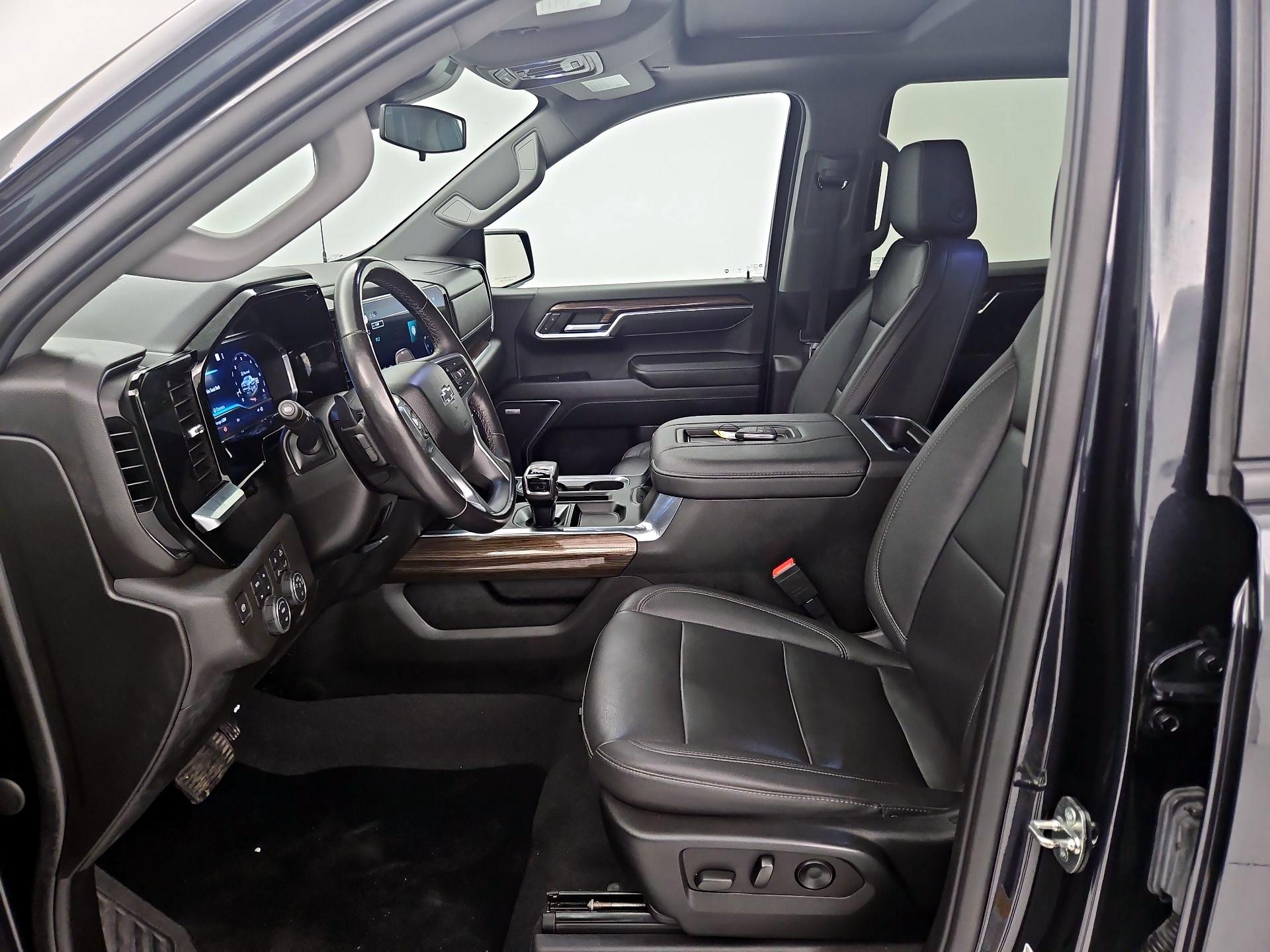 Thumbnail: 2022 Chevrolet Silverado 1500 - 9